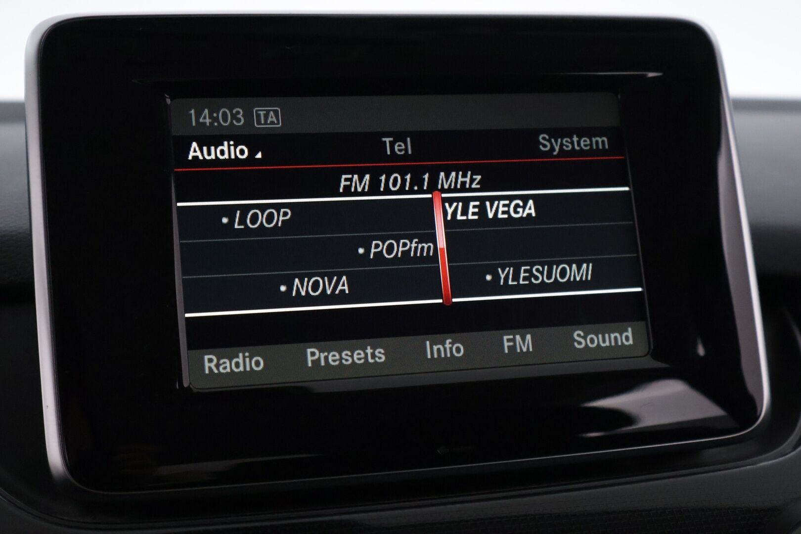 Mercedes-Benz B 2013 200 CDI BE A Premium Business** Tutkat / Kahdet hyvät renkaat / Lohko / Bluetooth audio - CD-Soitin / Vakkari / siisti