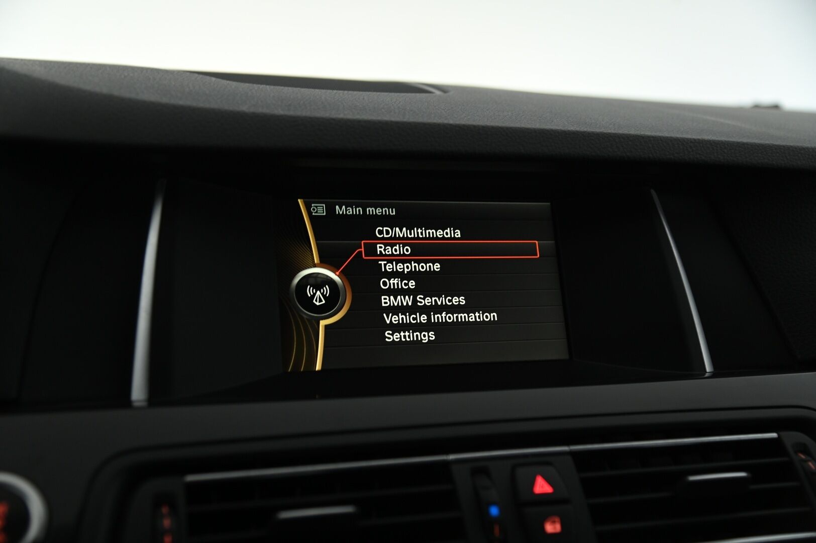BMW 518 2014 F11 Touring 518d TwinPower Turbo A Business Automatic * Myydään huutokaupat.com* - *Suomi-auto / P. Tutkat / Lohko+sis.p / S. Luukku / Xenon*