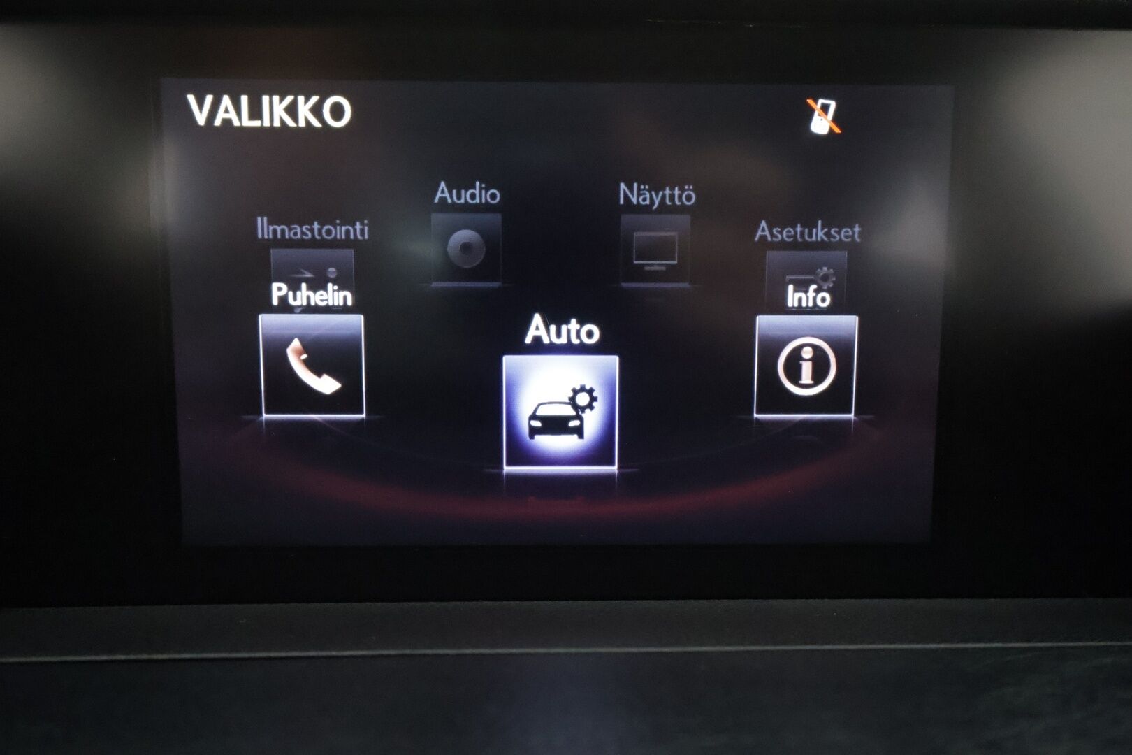 Lexus IS 2013 300h Executive * Suomi-auto / Vakkari / P.tutkat / Xenon / Puolinahat / Lohkolämmitin / KeylessGo * - Kahdet renkaat aluvanteilla / Merkkihuollettu - HULLUT BLACKWEEK JATKOT - KORKOTARJOUS 2,49%