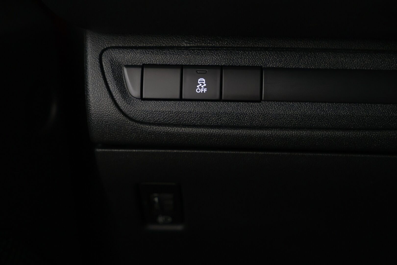 Peugeot 208 2013 Motion VTi 68 / Vakkari / 2x Renkaat / Huoltokirja / *YritysOutlet - Tämä auto myydään vain Yrityksille* - Juuri tehty jakopää! / *YritysOutlet - Tämä auto myydään vain Yrityksille*