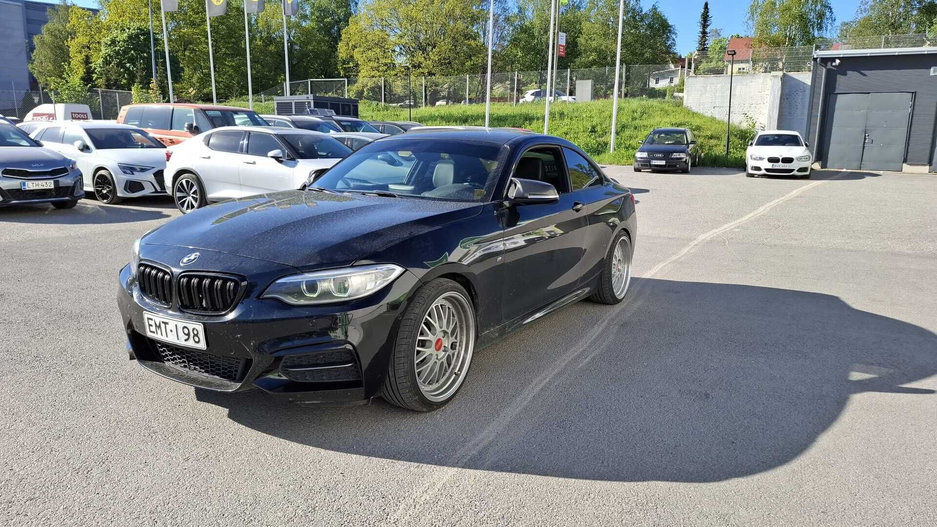 BMW 235 2014 F22 Coupe M235i TwinPower Turbo A - | H/K | Bixenon | Prof.navi | Adapt.alusta | Nahkasisusta | Ratinlämmitin | Suomi-auto |