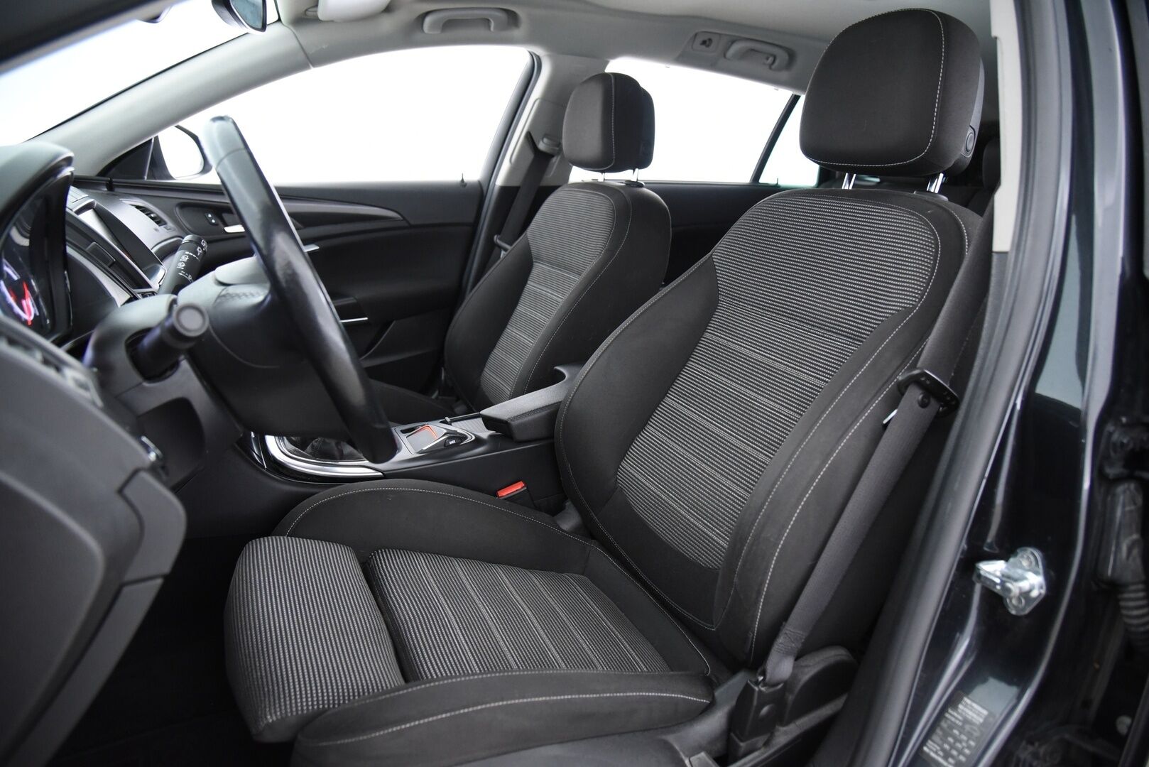 Opel Insignia 2014 Sports Tourer Sport 2,0 CDTI ecoFLEX Start/Stop 103kW MT6 / Myydään Huutokaupat.com:ssa! - Myydään vain Huutokaupat.com:ssa!