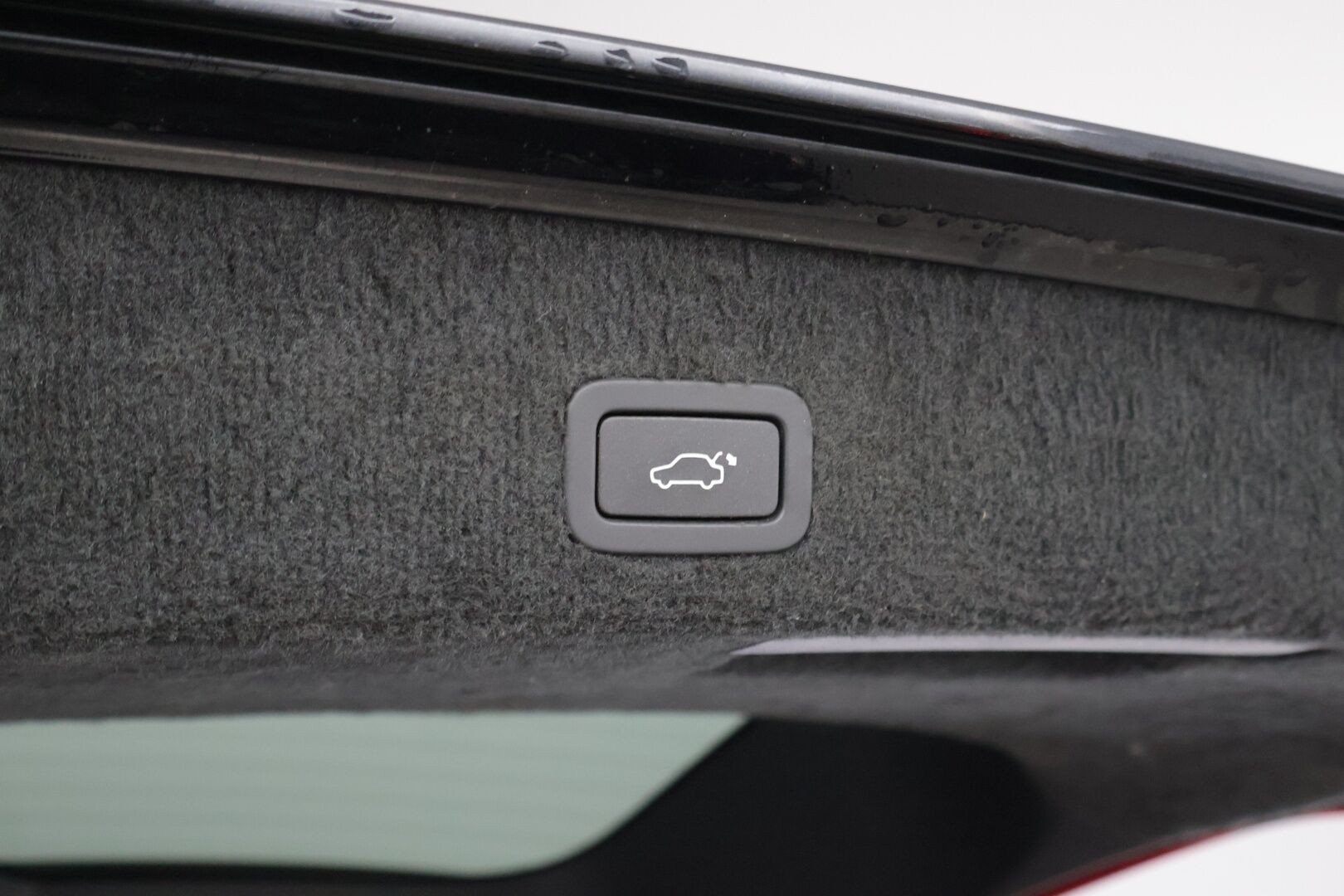 Volvo V70 2015 D4 Business Summum aut * Webasto / Voc / Adapt. Vak / Vetokoukku / Muistipenkki / Nahkasisusta * - * Suomi-auto / Kahdet hyvät renkaat / Leimaa 7/26 saakka *