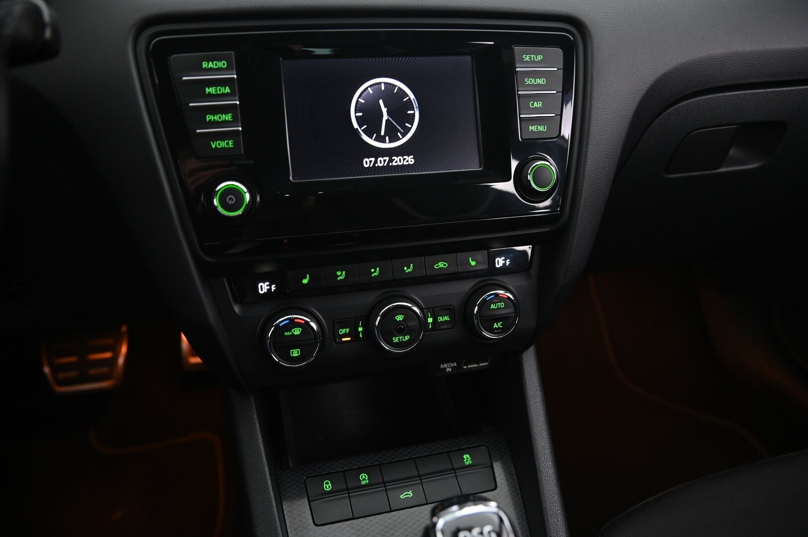 Skoda Octavia 2015 Combi 2,0 TDI RS DSG Autom. - ACC | Jakopää juuri tehty! | Suomi-auto | Parkkitutka | Lohko | Isosti huollettu! | 2x renkaat&alumiinivanteet