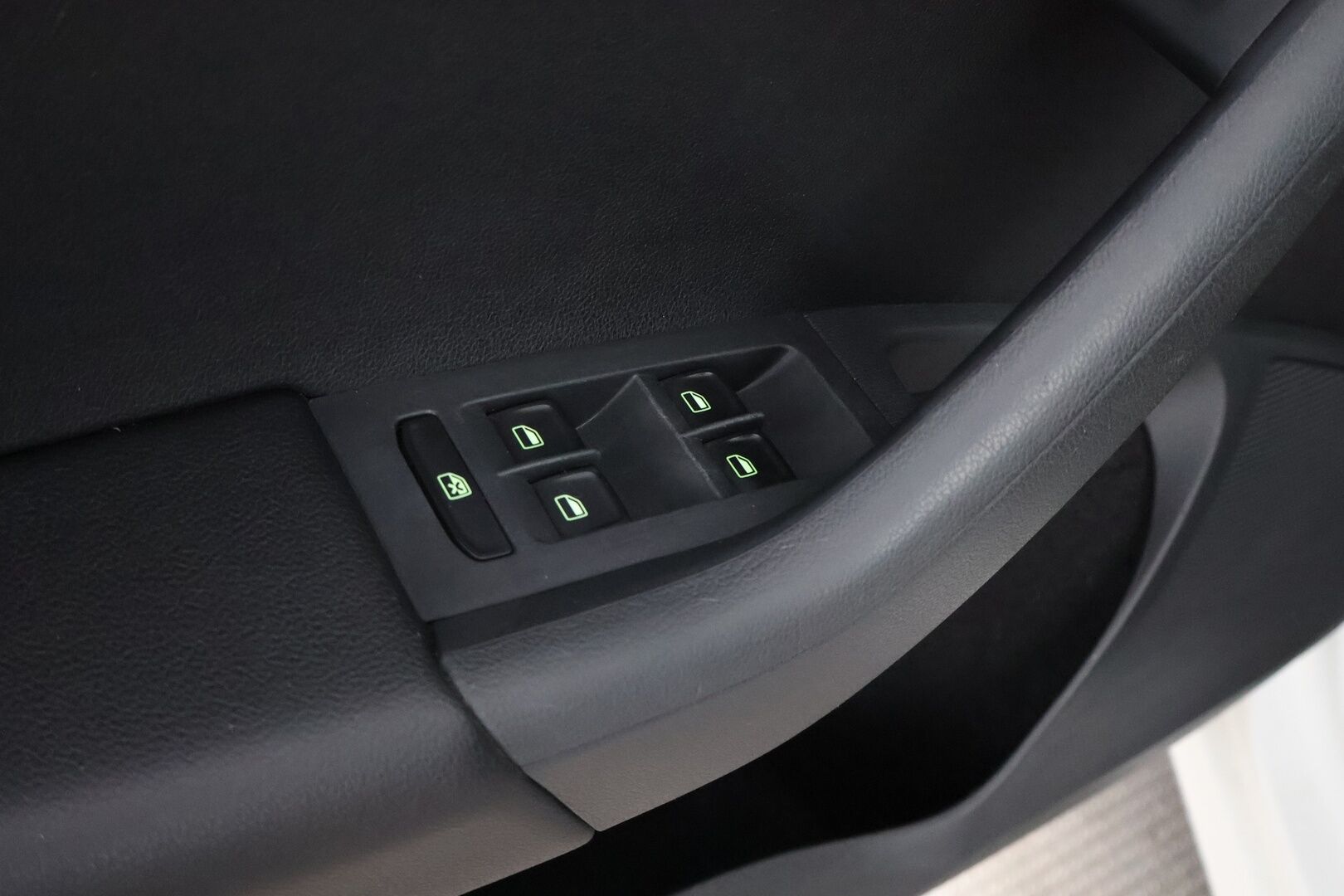 Skoda Octavia 2014 Combi 2,0 TDI RS DSG Autom. - Adapt.Vakkari / Webasto / Vetokoukku / Bi-Xenon / Sähköluukku / Suomiauto / 