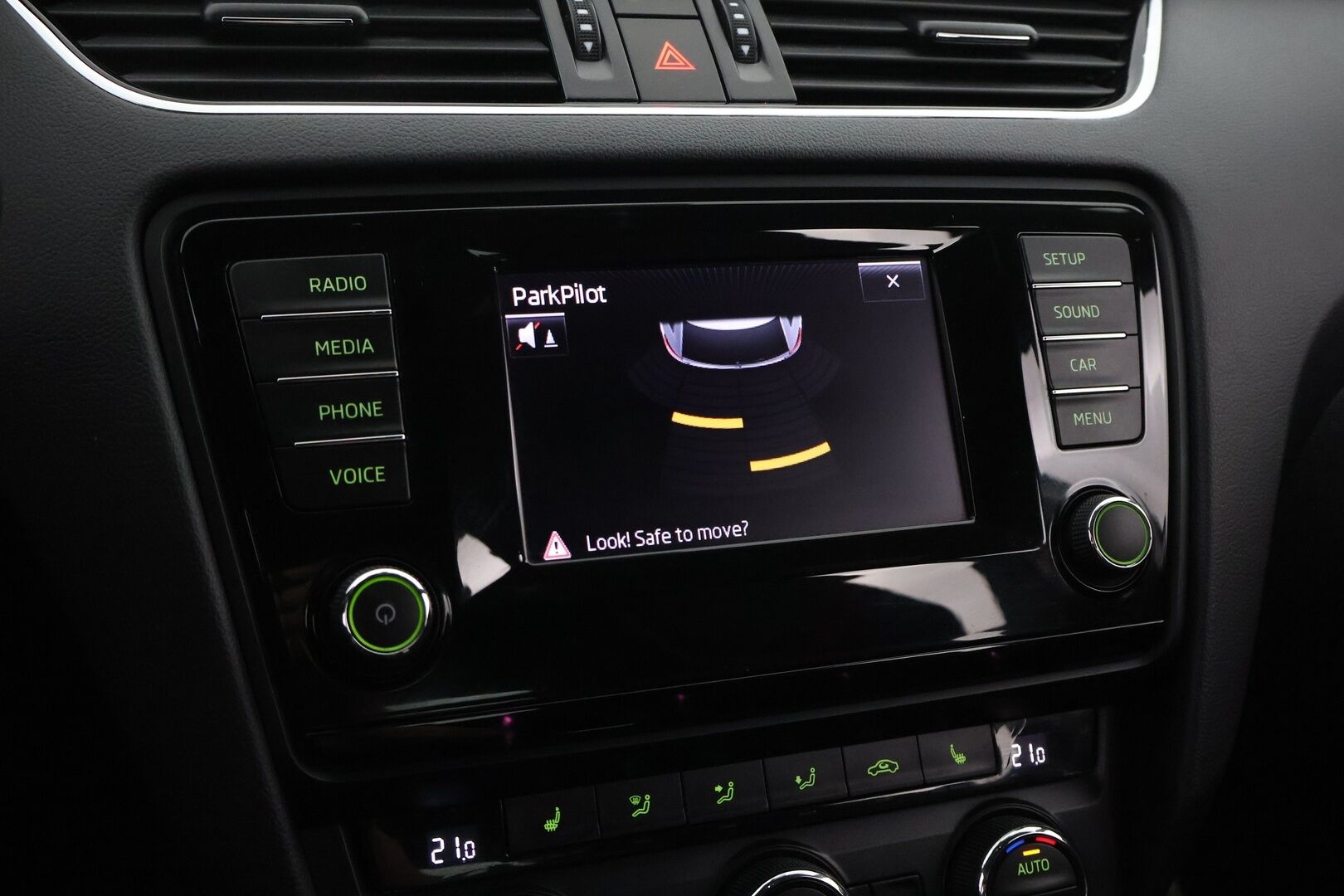 Skoda Octavia 2014 Combi 2,0 TDI RS DSG Autom. - Adapt.Vakkari / Webasto / Vetokoukku / Bi-Xenon / Sähköluukku / Suomiauto / 
