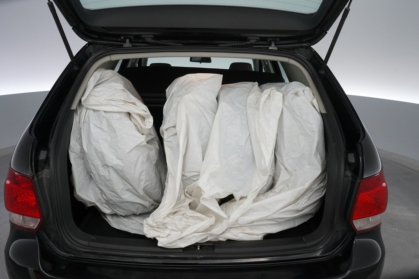 Volkswagen Golf 2011 MYYDÄÄN HUUTOKAUPAT.COM