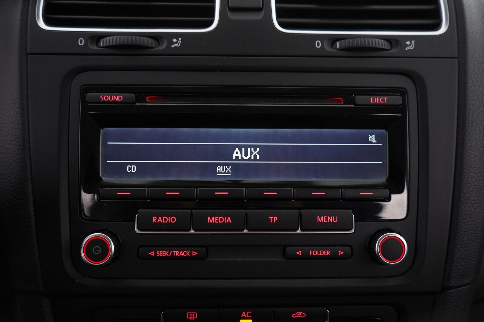 Volkswagen Golf 2011 MYYDÄÄN HUUTOKAUPAT.COM