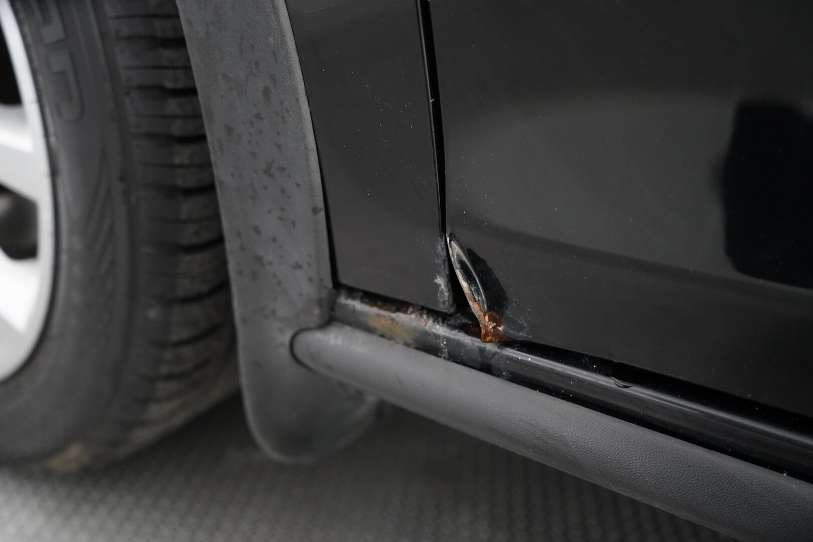 Volkswagen Golf 2011 MYYDÄÄN HUUTOKAUPAT.COM