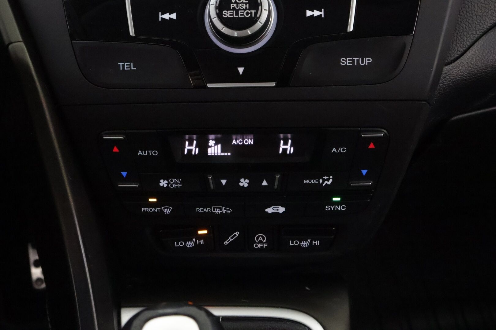 Honda Civic 2014 Tourer 1,8i Lifestyle Business HID * Suomiauto / Peruutuskamera / Vakkari / Lohko&Sisäpistoke / Peruutustutkat / HiFi - Hyvät huollot / 2x Hyvät renkaat / Juuri tullut Tampereelle!