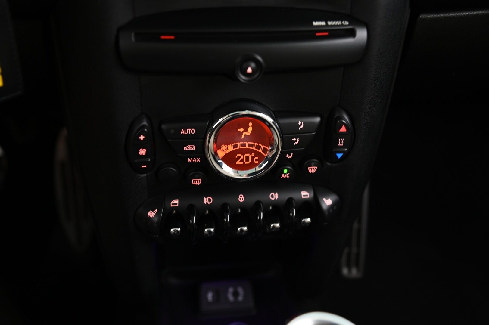Mini COOPER S 2013 Coupé *Nahkasisusta / Vakkari / Panorama / Lohko* - Vähän ajettu / Juuri katsastettu! / 2xrenkaat*