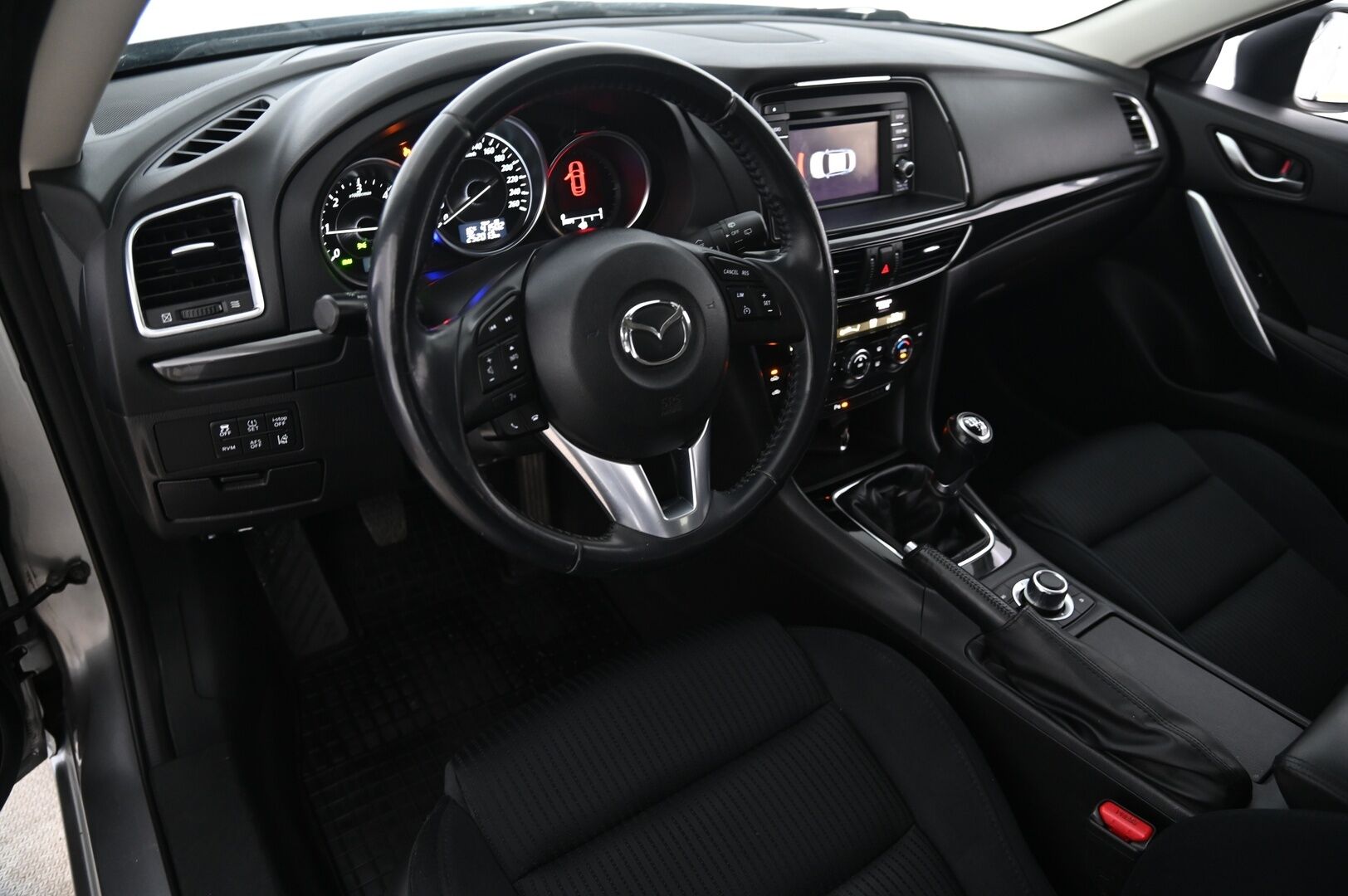 Mazda Mazda6 2015 Sport Wagon 2,2 (150) SKYACTIV-D Premium Plus Business 6MT 5ov TF6 *Tutkat / Vakkari / Lohkolämmitin + sisäpistoke* - *Juuri tullut / 2x renkaat / Suomi-auto*