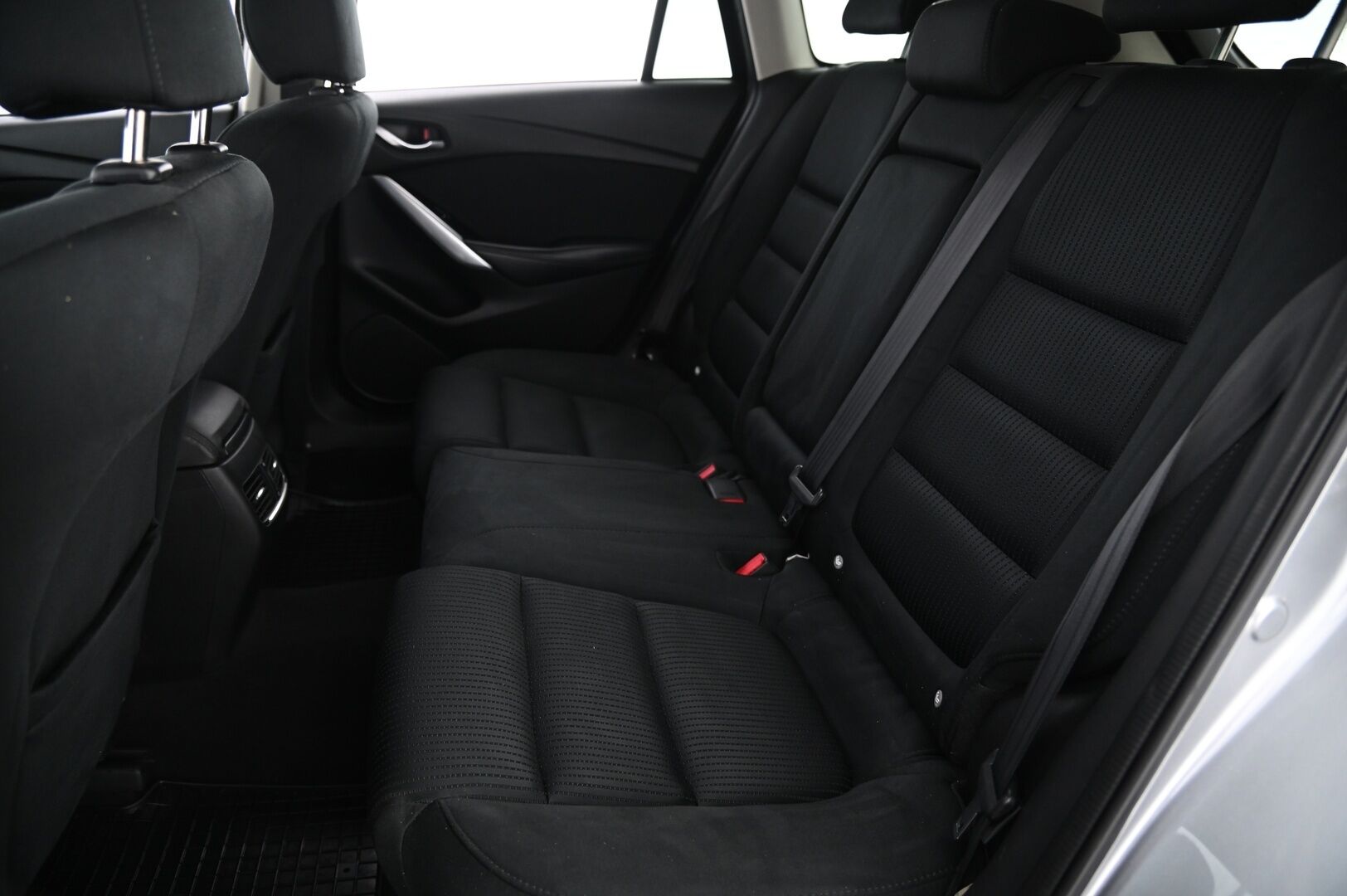 Mazda Mazda6 2015 Sport Wagon 2,2 (150) SKYACTIV-D Premium Plus Business 6MT 5ov TF6 *Tutkat / Vakkari / Lohkolämmitin + sisäpistoke* - *Juuri tullut / 2x renkaat / Suomi-auto*