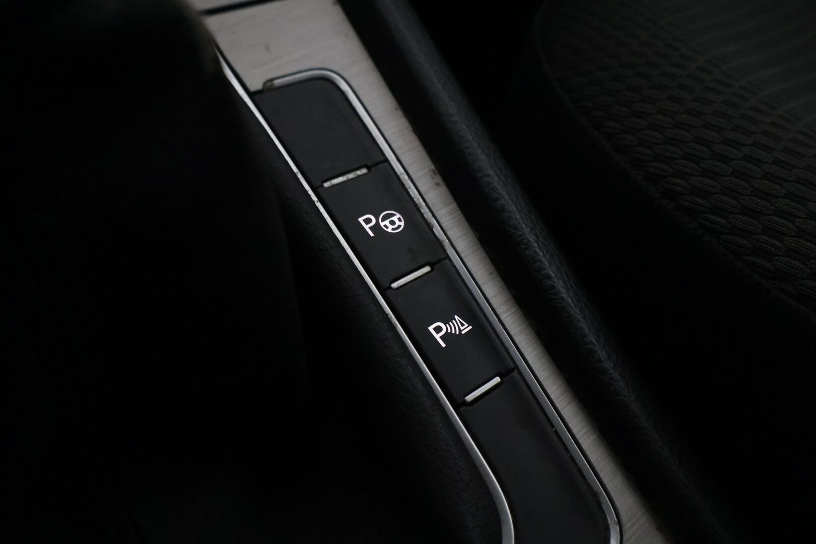 Volkswagen Golf 2014 Variant Comfortline 2,0 TDI 110 kW (150 hv) BlueMotion Technology - YritysOutlet - Myydään vain yrityksille - | Acc | Koukku | Webasto | Tutkat |