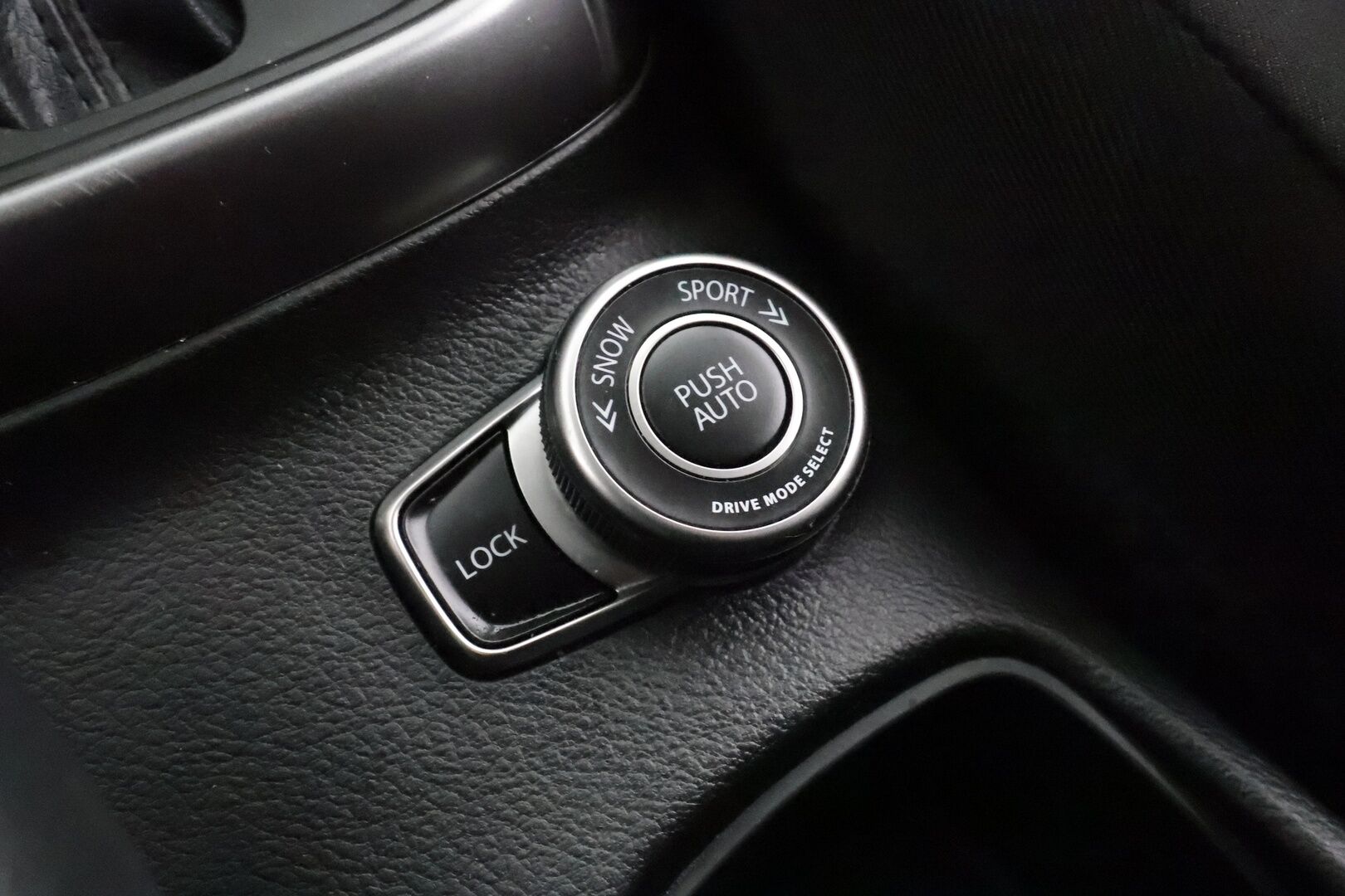 Suzuki S-Cross 2022 1,4 BOOSTERJET 4WD GL+ 6AT HYBRID * Webasto / ACC / P.kamera / LED / Koukku * - Suomi-auto / Kahdet renkaat aluvanteilla / Merkkihuollettu - HULLUT JOULUT KORKOTARJOUS 2,49% 