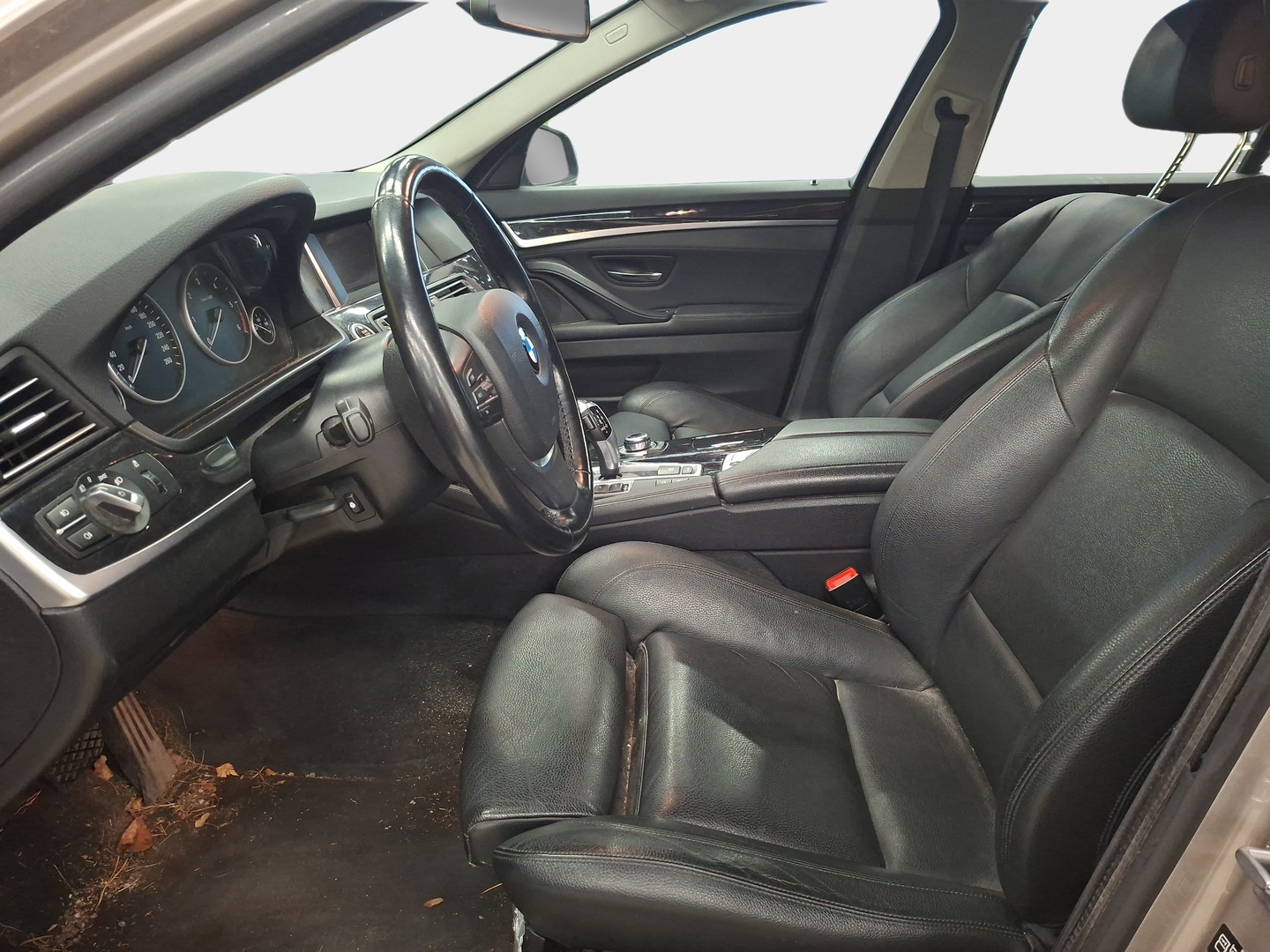 BMW 520 2014, photo 3/3