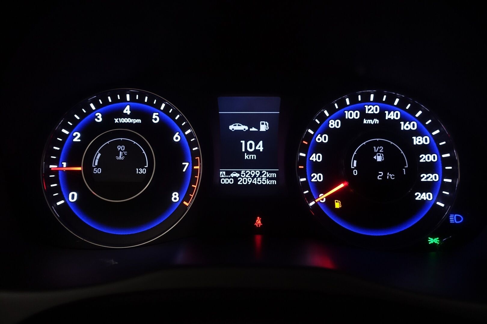 Hyundai i40 Sedan 2015 1,6 GDI 6MT ISG Classic - Suomi-auto | LED-päiväajovalot | Vakionopeudensäädin | Bluetooth-audio | Tummennetut takalasit | Sähkösäätöiset peilit | 2x renkaat ja vanteet | Siisti sisätila | Juuri huollettu! |