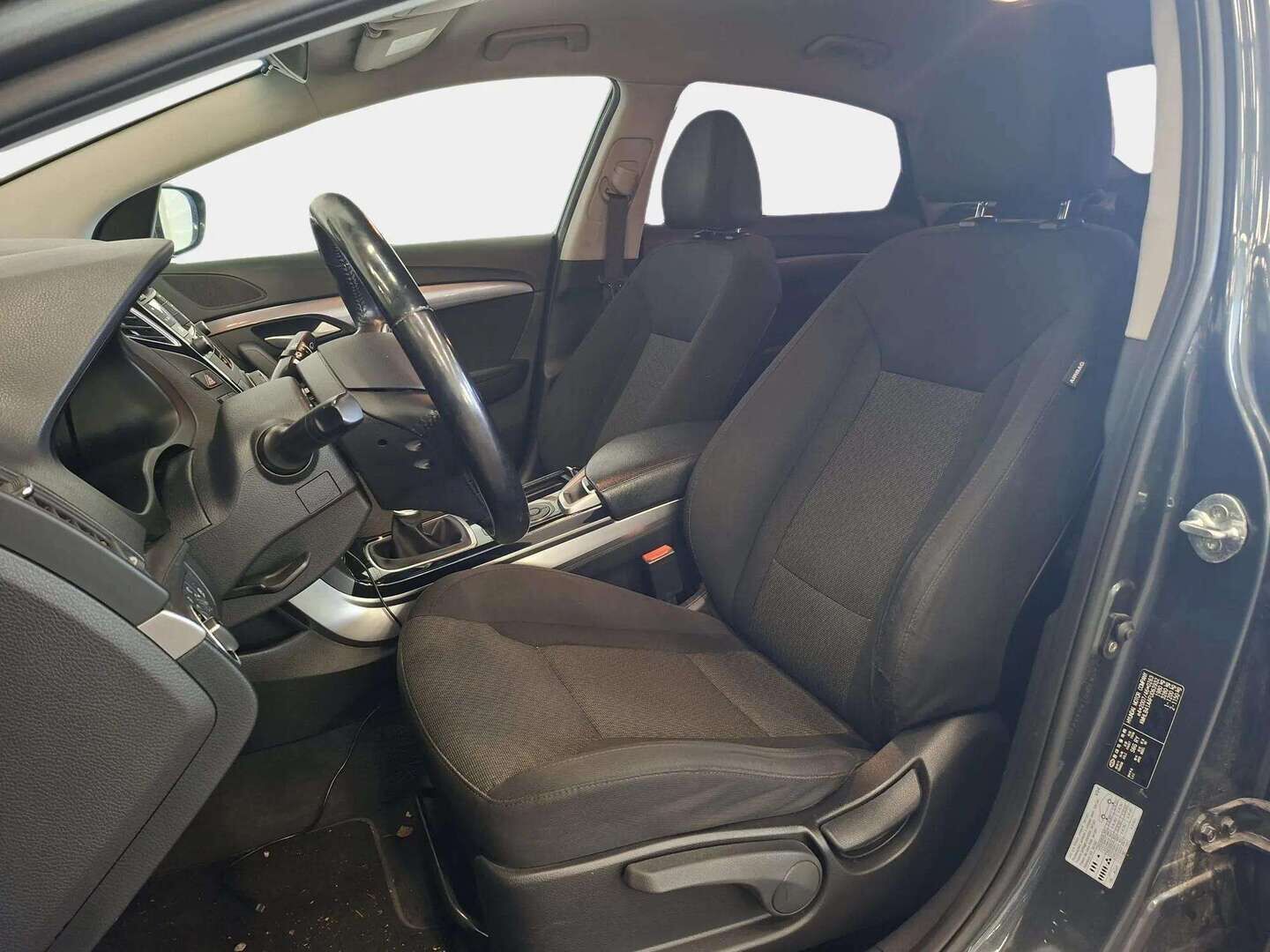 Hyundai i40 Sedan 2015 1,6 GDI 6MT ISG Classic - Suomi-auto | LED-päiväajovalot | Vakionopeudensäädin | Bluetooth-audio | Tummennetut takalasit | Sähkösäätöiset peilit | 2x renkaat ja vanteet | Siisti sisätila | Juuri huollettu! |