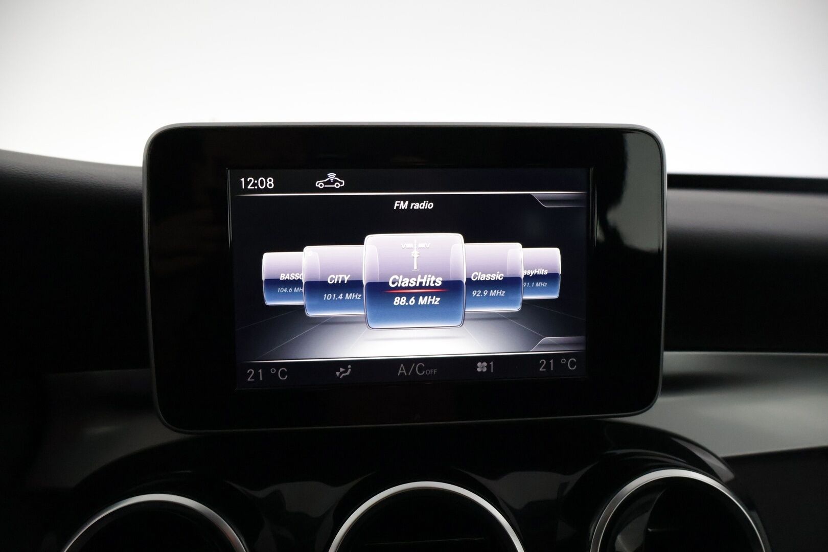 MERCEDES-BENZ C 2017 220 d 4Matic T A Premium Business * Burmester / Vetokoukku / Sähkökontti / Navi / Vakkari * - Juuri huollettu! / Kahdet renkaat aluvanteilla