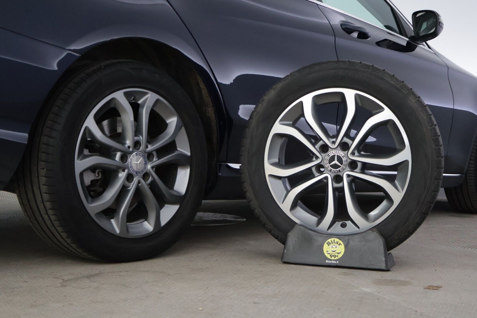 MERCEDES-BENZ C 2017 220 d 4Matic T A Premium Business * Burmester / Vetokoukku / Sähkökontti / Navi / Vakkari * - Juuri huollettu! / Kahdet renkaat aluvanteilla