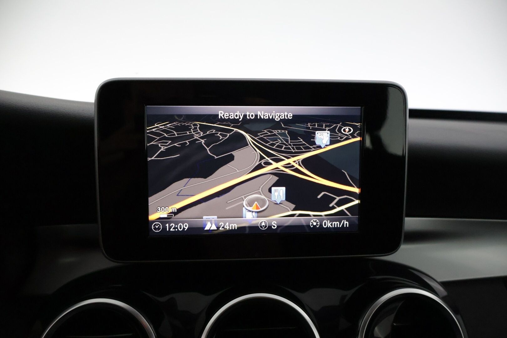 MERCEDES-BENZ C 2017 220 d 4Matic T A Premium Business * Burmester / Vetokoukku / Sähkökontti / Navi / Vakkari * - Juuri huollettu! / Kahdet renkaat aluvanteilla