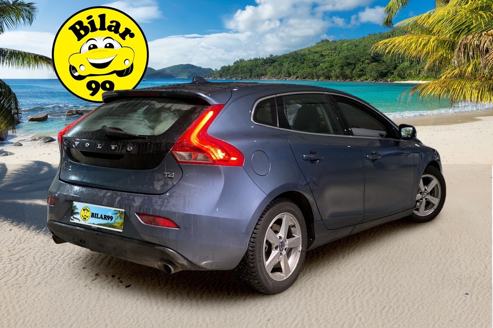 Volvo V40 2014 T4 Momentum aut *Webasto / Adapt. vakkari / Parkkitutka / Lasikatto / 2x Renkaat ja vanteet* - Kahdet hyvät renkaat / Jakohihna vaihdettu 2025 / Tarkka huoltokirja