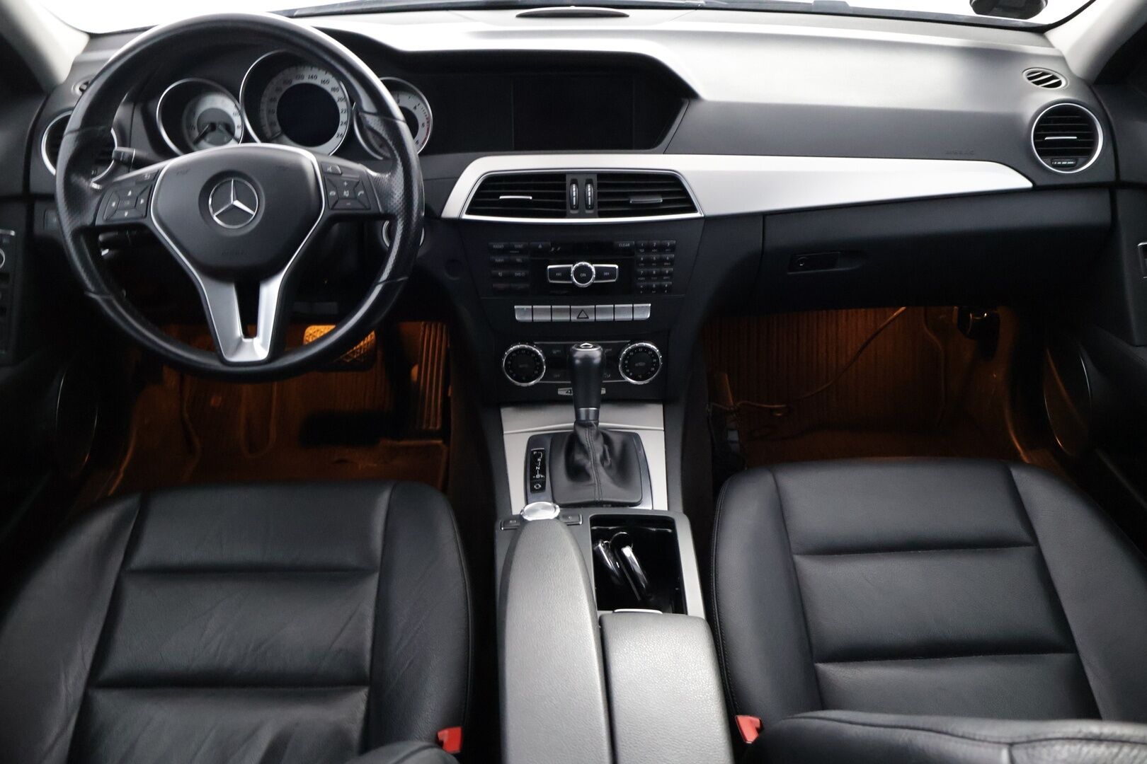 Mercedes-Benz C 2012 300 CDI 4MATIC - Myydään Huutokaupat.com - | Harman&Kardon | Tutkat | Panorama | Lohko | Vakkari | ILS Xenon | Nahkasisusta | S-Luukku |