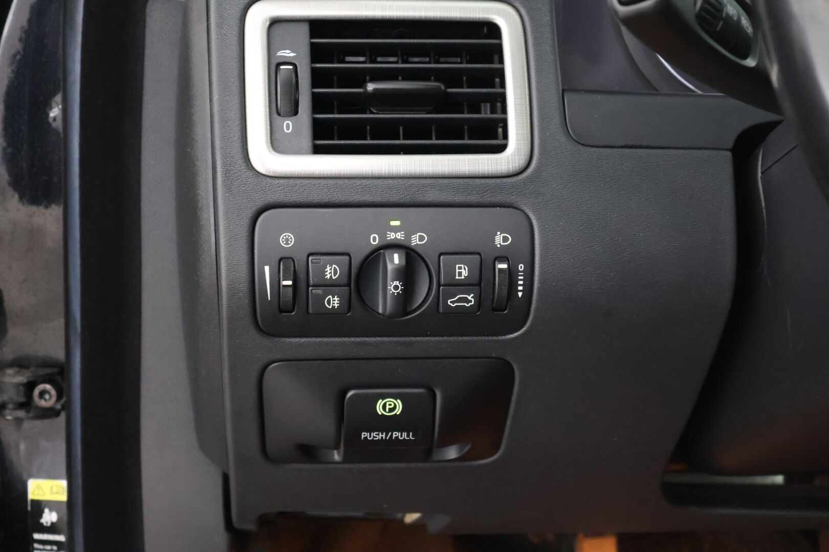 Volvo V70 2009 2,0D - YritysOutlet - Myydään vain yrityksille - – Tämä auto myydään YritysOutlet -valikoimasta vain yritykselle