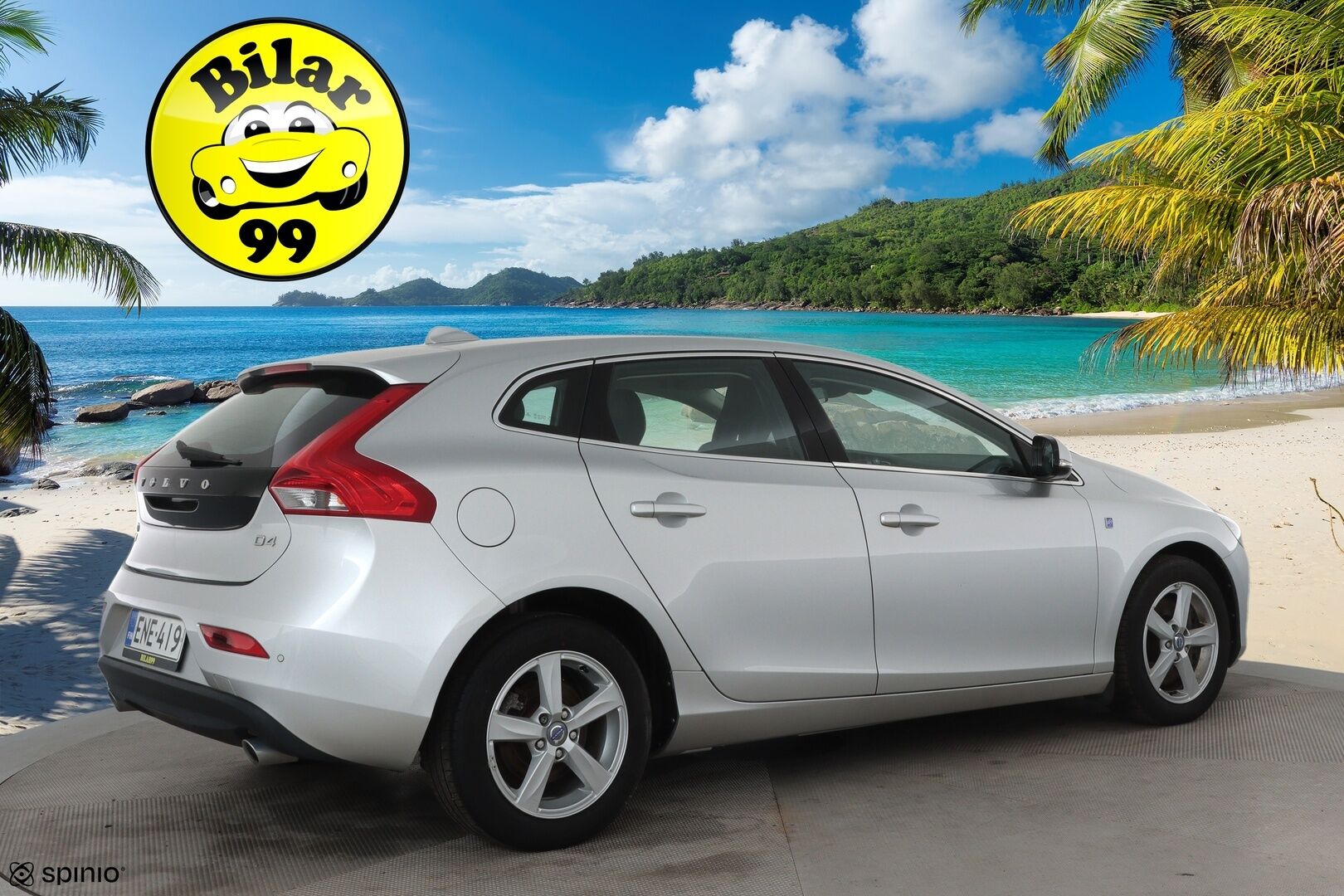 Volvo V40 2016 D4 Ocean Race Business **Webasto / Vakkari / P.tutka / Nahkapenkit / Kaarrevalot** - Suomi-auto / Kahdet renkaat aluvanteilla 