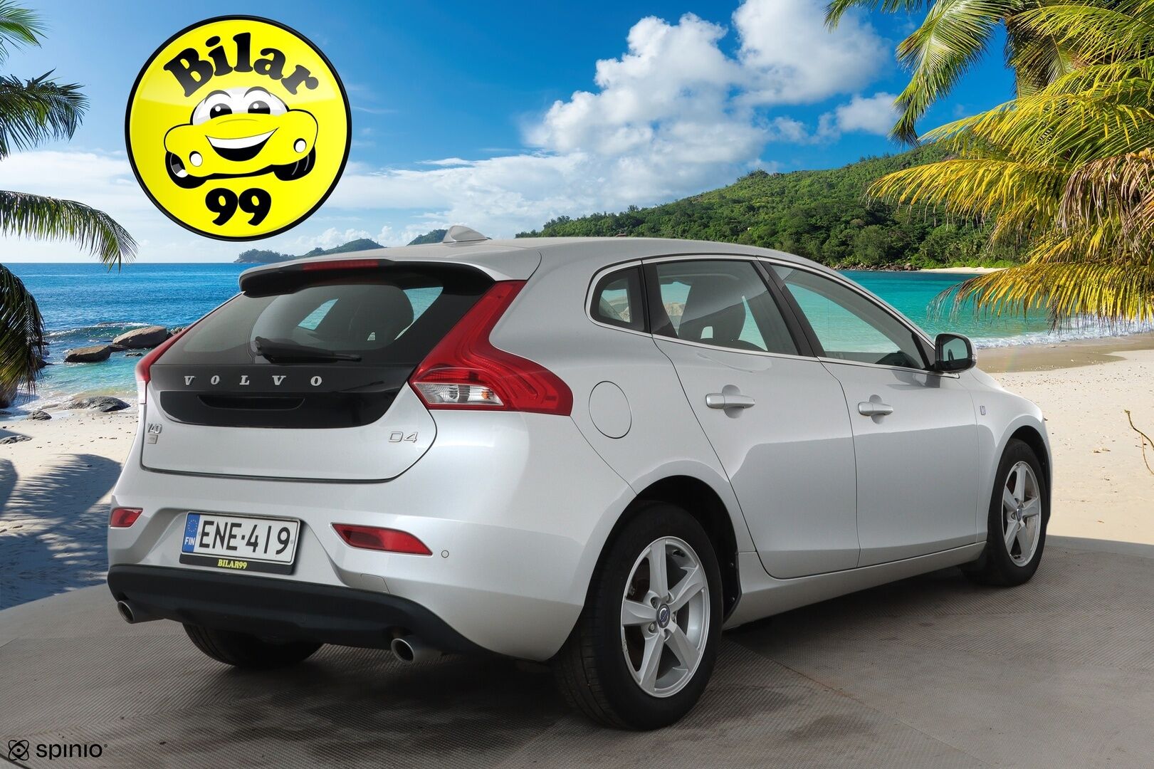 Volvo V40 2016 D4 Ocean Race Business **Webasto / Vakkari / P.tutka / Nahkapenkit / Kaarrevalot** - Suomi-auto / Kahdet renkaat aluvanteilla 