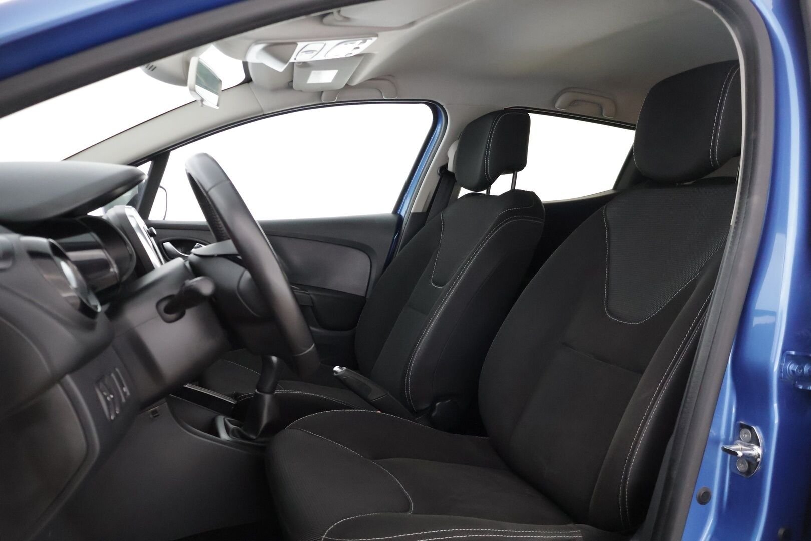 Renault Clio 2015 Energy TCe 90 GT Line * Lohkolämmitin / KeylessGo / Vakkari / Navigointi / Bluetooth * - * Hyvin huollettu Suomi-auto / GT-Line  / Taloudellinen ja ripeä *