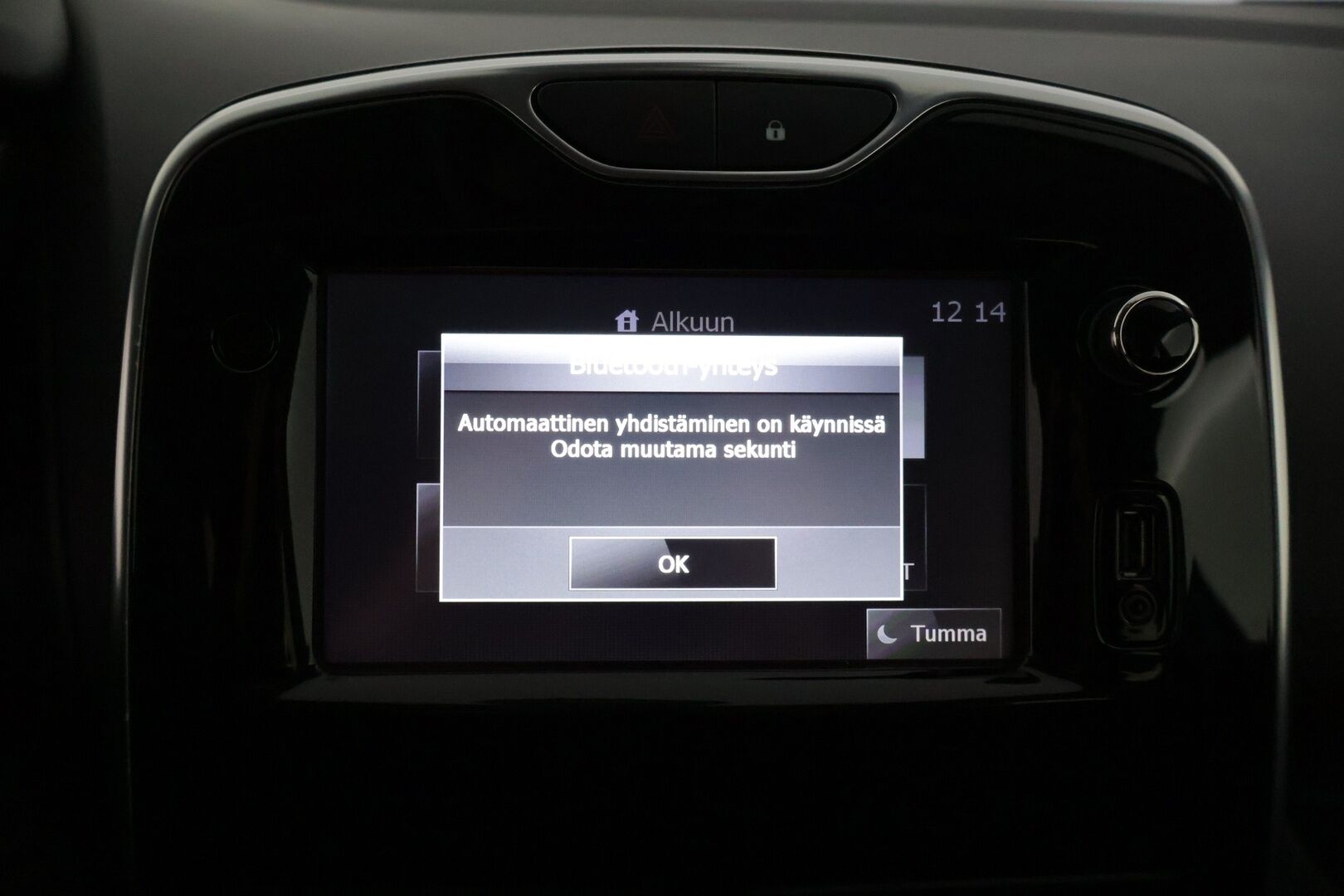 Renault Clio 2015 Energy TCe 90 GT Line * Lohkolämmitin / KeylessGo / Vakkari / Navigointi / Bluetooth * - * Hyvin huollettu Suomi-auto / GT-Line  / Taloudellinen ja ripeä *