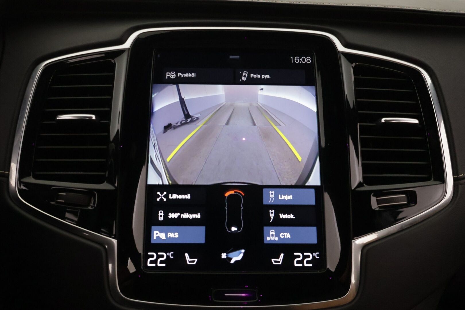Volvo XC90 2016 D5 AWD First Edition aut *HUD / 360 / KOUKKU / ILMASTOIDUT JA HIEROVAT / PANORAMA / 7P / BOWER & WILKINS* - *Suomi-auto / Häikäisevät Varusteet / Hyvin Huollettu!*