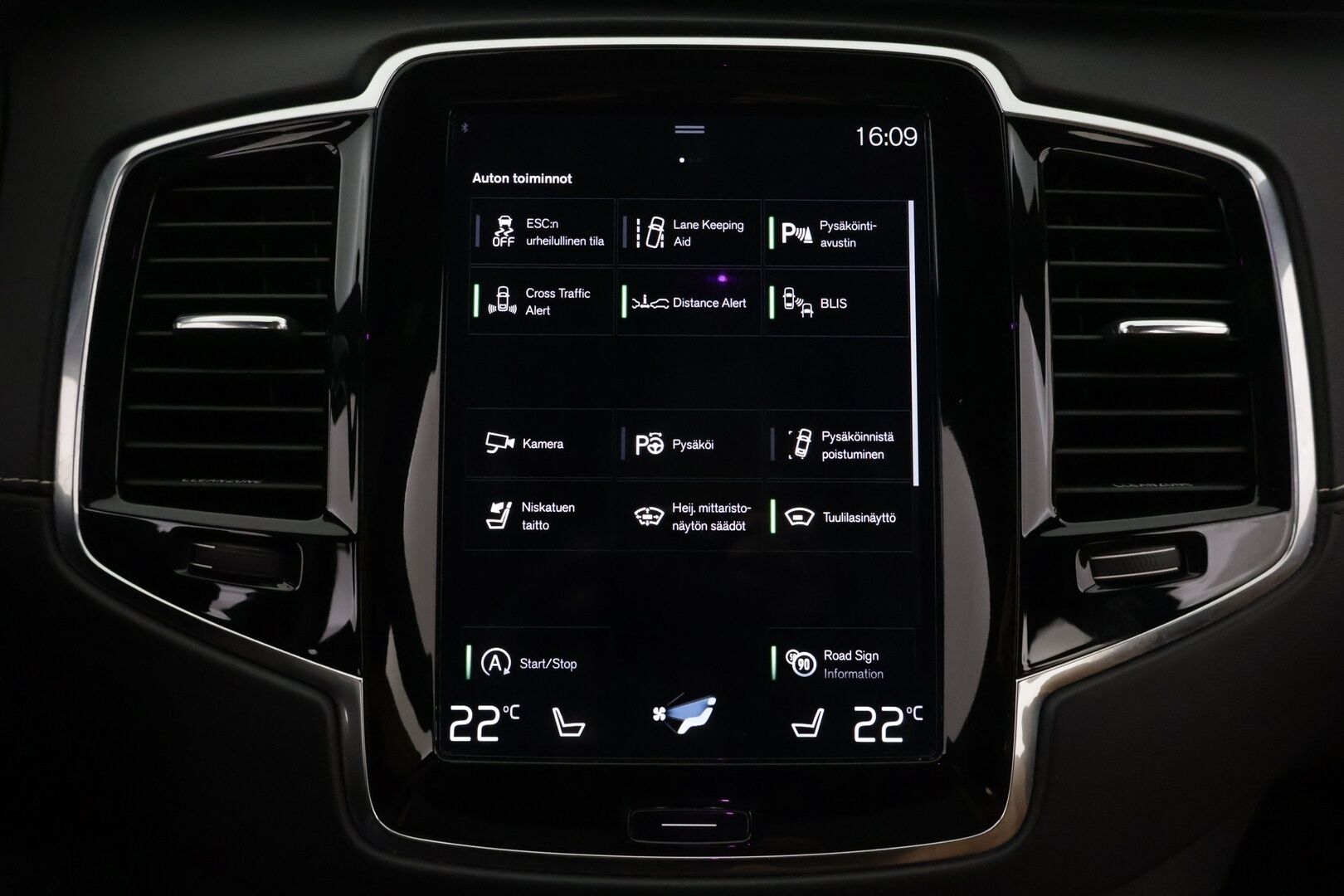 Volvo XC90 2016 D5 AWD First Edition aut *HUD / 360 / KOUKKU / ILMASTOIDUT JA HIEROVAT / PANORAMA / 7P / BOWER & WILKINS* - *Suomi-auto / Häikäisevät Varusteet / Hyvin Huollettu!*