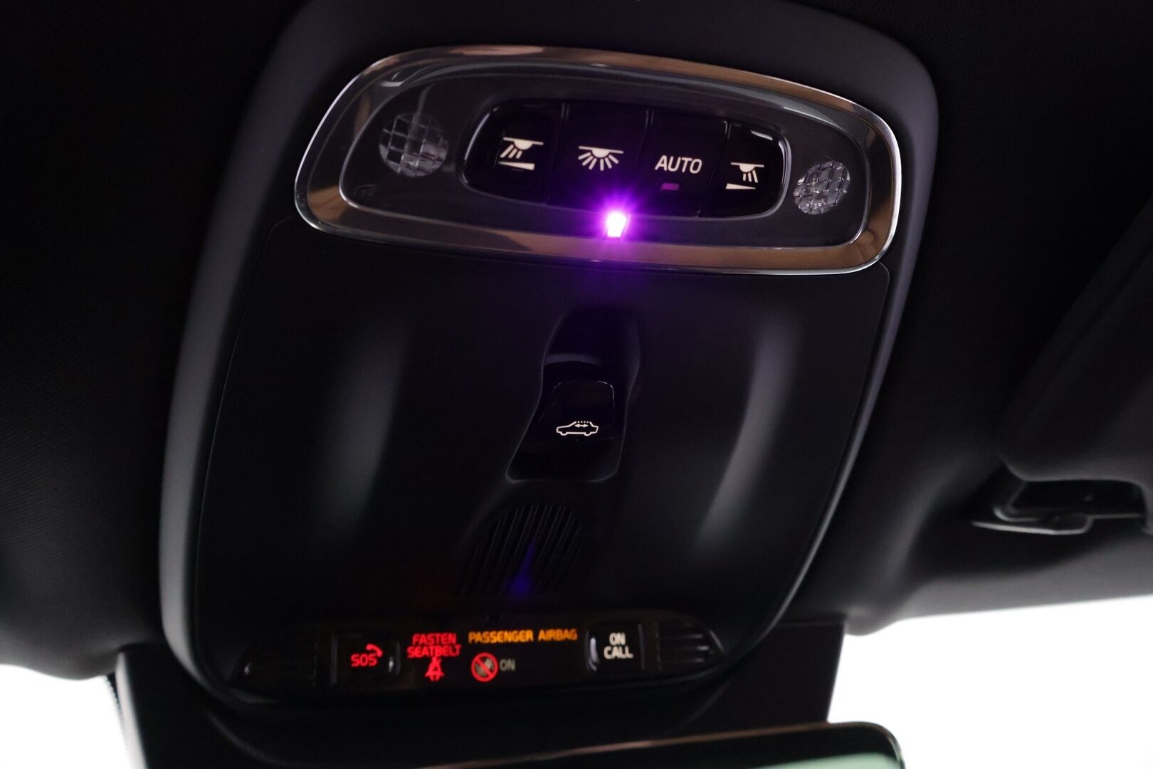 Volvo XC90 2016 D5 AWD First Edition aut *HUD / 360 / KOUKKU / ILMASTOIDUT JA HIEROVAT / PANORAMA / 7P / BOWER & WILKINS* - *Suomi-auto / Häikäisevät Varusteet / Hyvin Huollettu!*