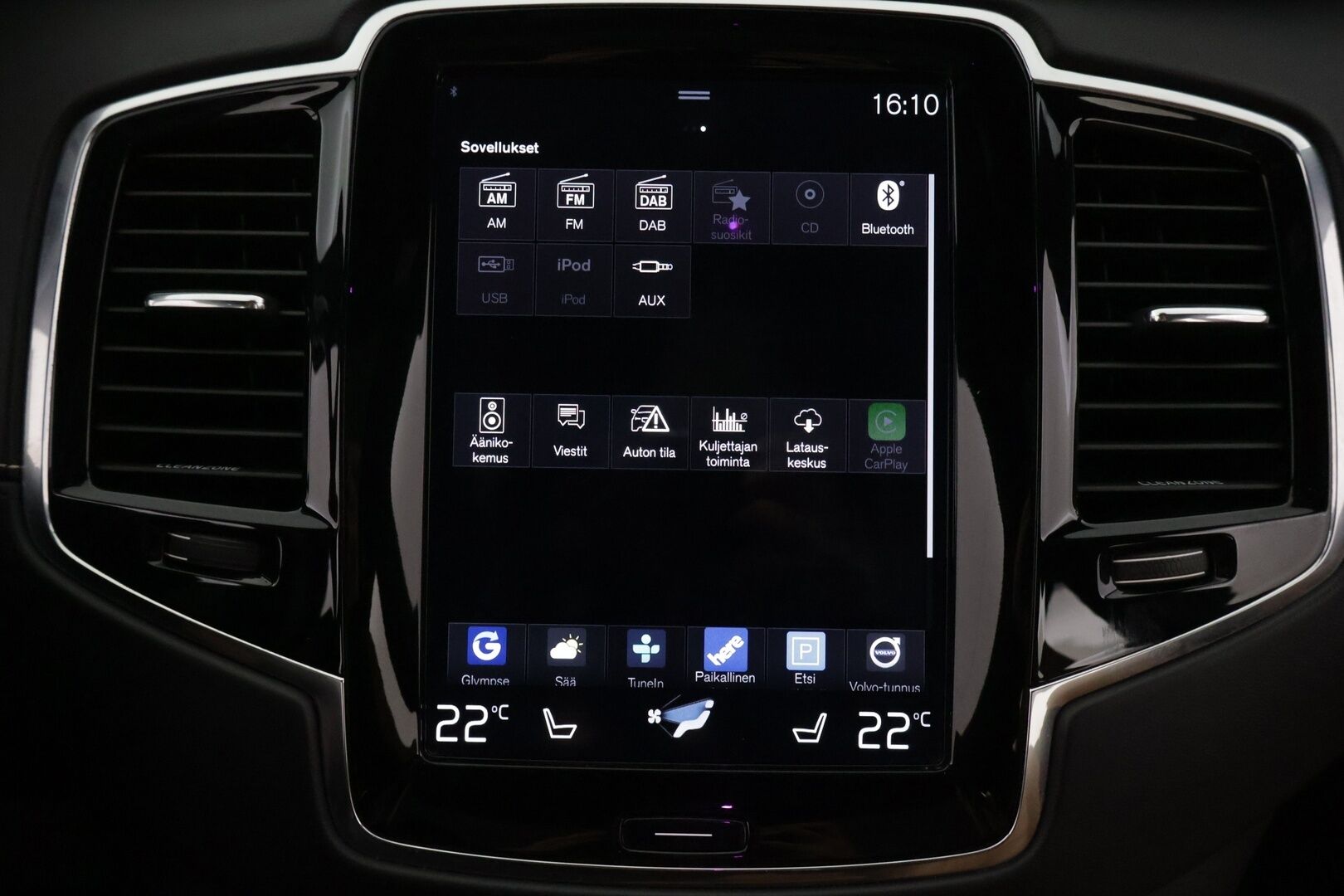 Volvo XC90 2016 D5 AWD First Edition aut *HUD / 360 / KOUKKU / ILMASTOIDUT JA HIEROVAT / PANORAMA / 7P / BOWER & WILKINS* - *Suomi-auto / Häikäisevät Varusteet / Hyvin Huollettu!*