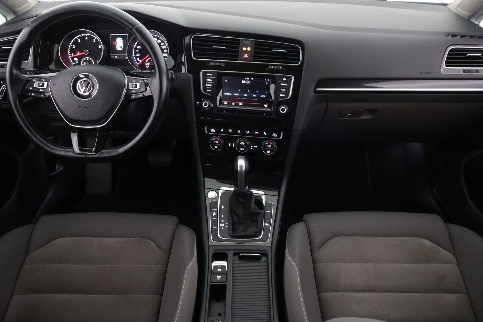 Volkswagen Golf 2015 Variant Highline Edition 40 1,4 TSI 90 kW (122 hv) BMT DSG-automaatti * Adapt vakkari / Tutkat / Lohko*