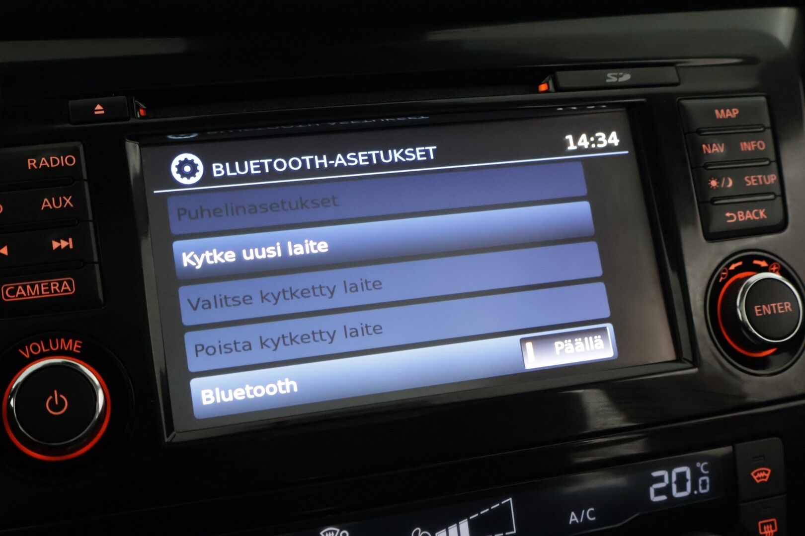 Nissan Qashqai 2015 DIG-T 115 Business 360 2WD Xtronic Leather ** YritysOutlet - Myydään vain yrityksille - * Nahat / 360 kamera / panoraama / Koukku / Katsastettu 9/2025 *