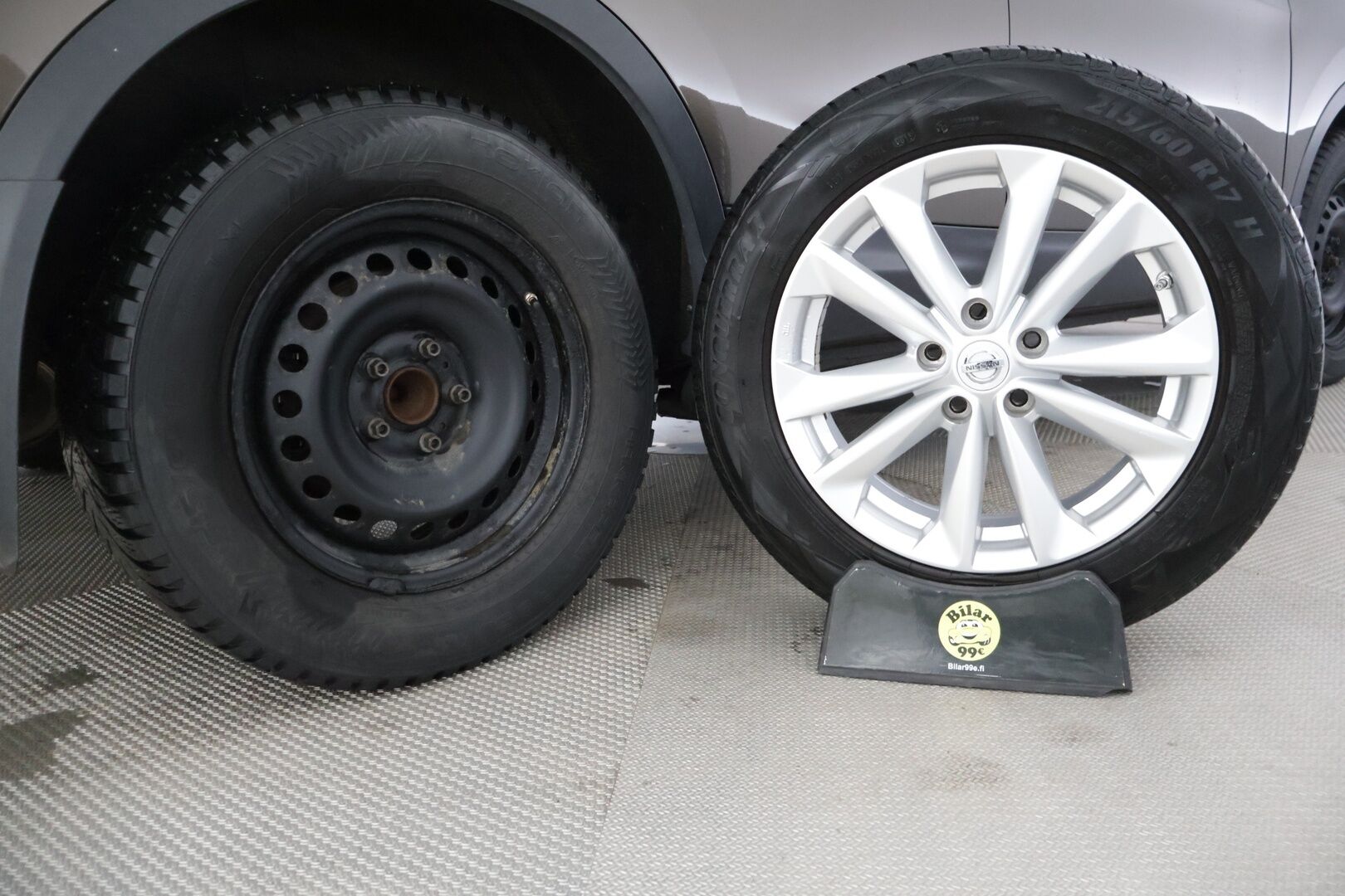 Nissan Qashqai 2015 DIG-T 115 Business 360 2WD Xtronic Leather ** YritysOutlet - Myydään vain yrityksille - * Nahat / 360 kamera / panoraama / Koukku / Katsastettu 9/2025 *