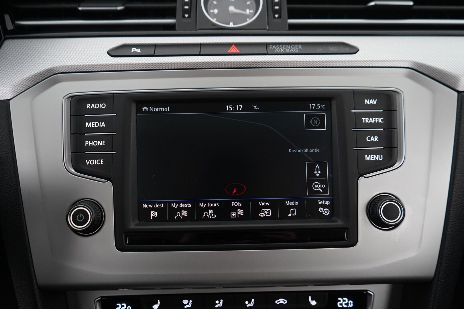 Volkswagen Passat 2015 Sedan Comfortline 2,0 TDI 110 kW (150 hv) *Webasto / Irr.Koukku / Tutkat / Sport-penkit / Navi* - Suomi-auto / Juuri Huollettu / Kahdet vanteet