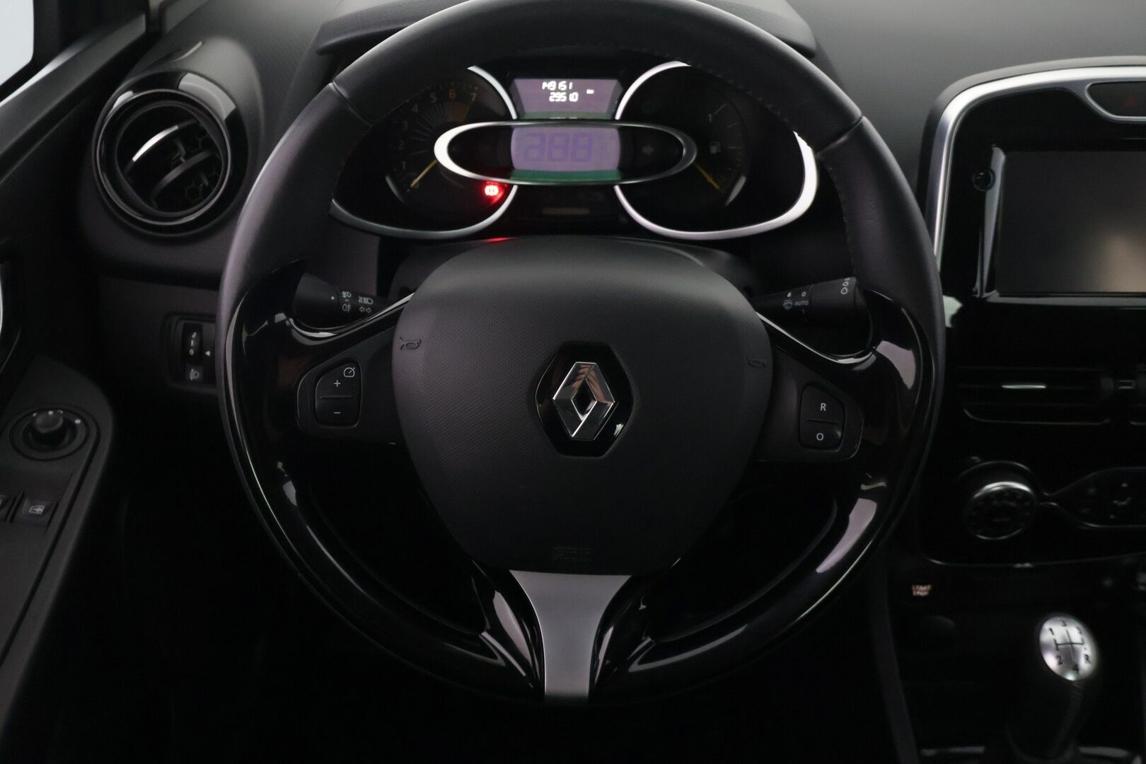 Renault Clio 2015 Energy TCe 90 Navi Style - YritysOutlet - tämä auto myydään vain yrityksille