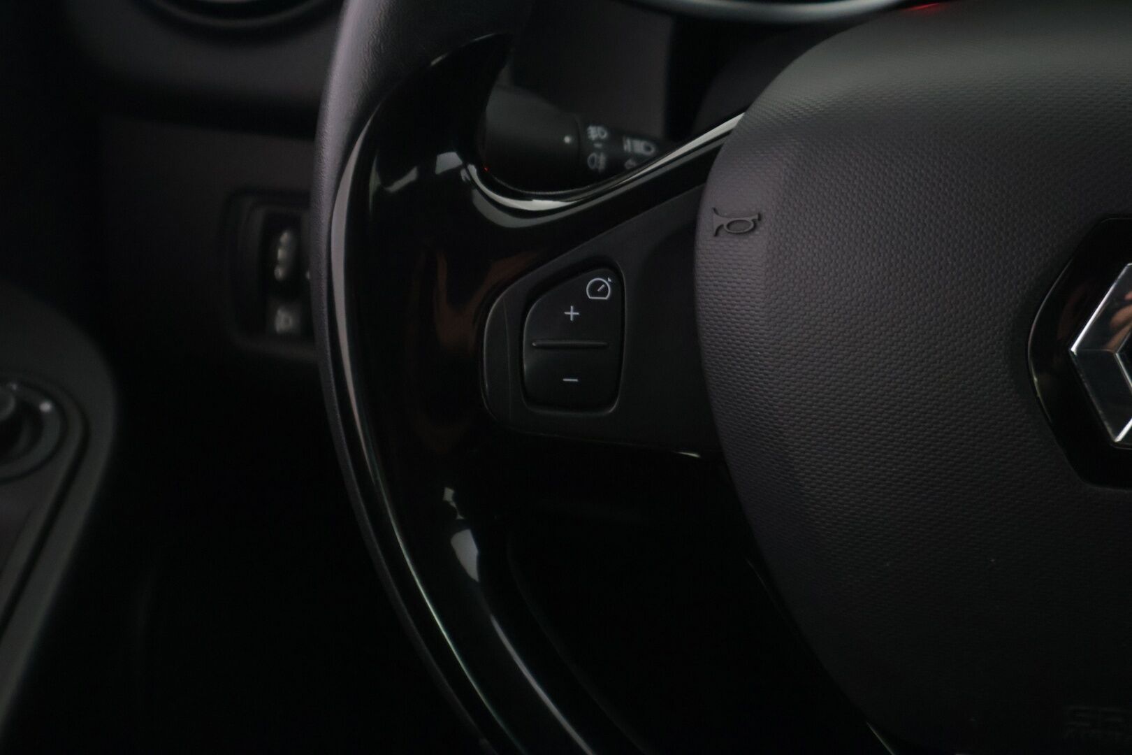 Renault Clio 2015 Energy TCe 90 Navi Style - YritysOutlet - tämä auto myydään vain yrityksille