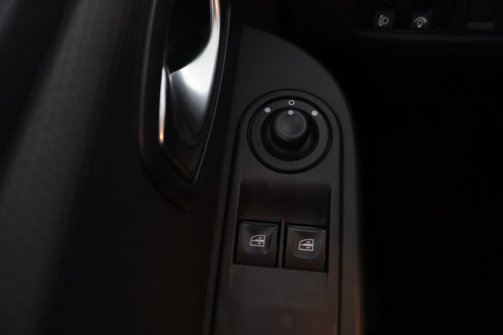 Renault Clio 2015 Energy TCe 90 Navi Style - YritysOutlet - tämä auto myydään vain yrityksille
