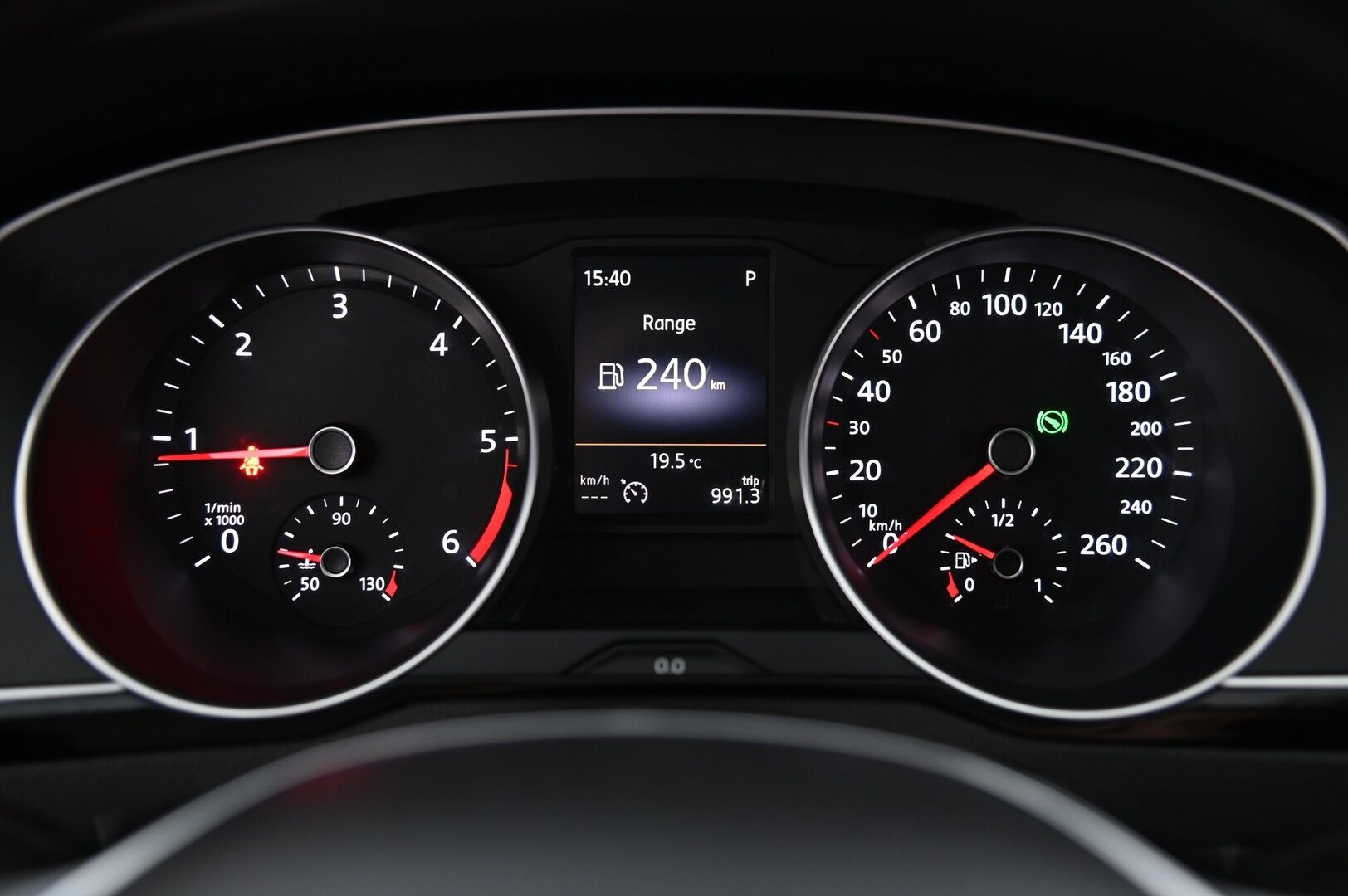 Volkswagen Passat 2015 Variant Highline 2,0 TDI Biturbo 176 kW (240 hv) *Webasto / Acc / Tuulilasin lämmitin / Ergo / Koukku - Fiksusti huollettu ja kalliit rempat tehty! 