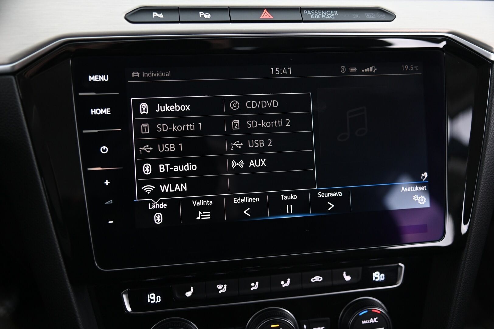 Volkswagen Passat 2015 Variant Highline 2,0 TDI Biturbo 176 kW (240 hv) *Webasto / Acc / Tuulilasin lämmitin / Ergo / Koukku - Fiksusti huollettu ja kalliit rempat tehty! 