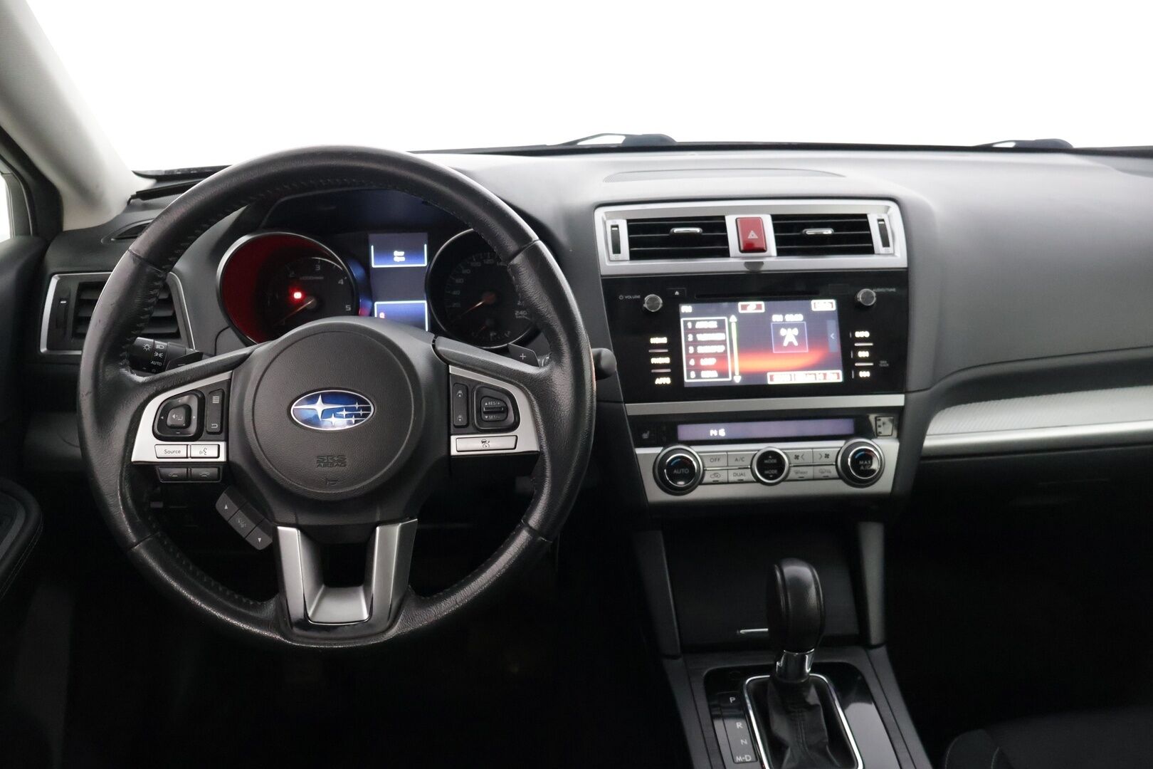 Subaru Outback 2015 2,0 TD Base CVT *Myydään huutokaupat.com / Webasto / Adapt vakkari / Kamera * - * Myydään Huutokaupat.com *
