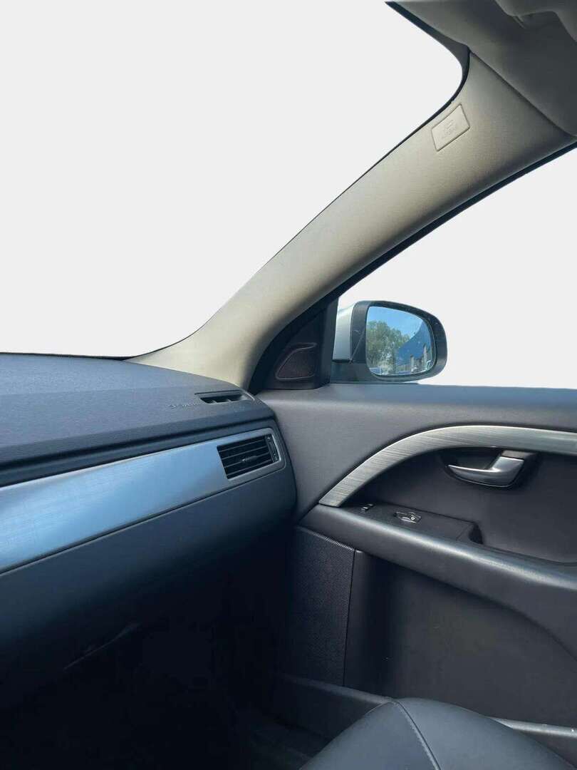 Volvo V70 2008 V70 Farmari (AC) 4ov 1997cm3 - | YritysOutlet - Myydään vain yrityksille |
