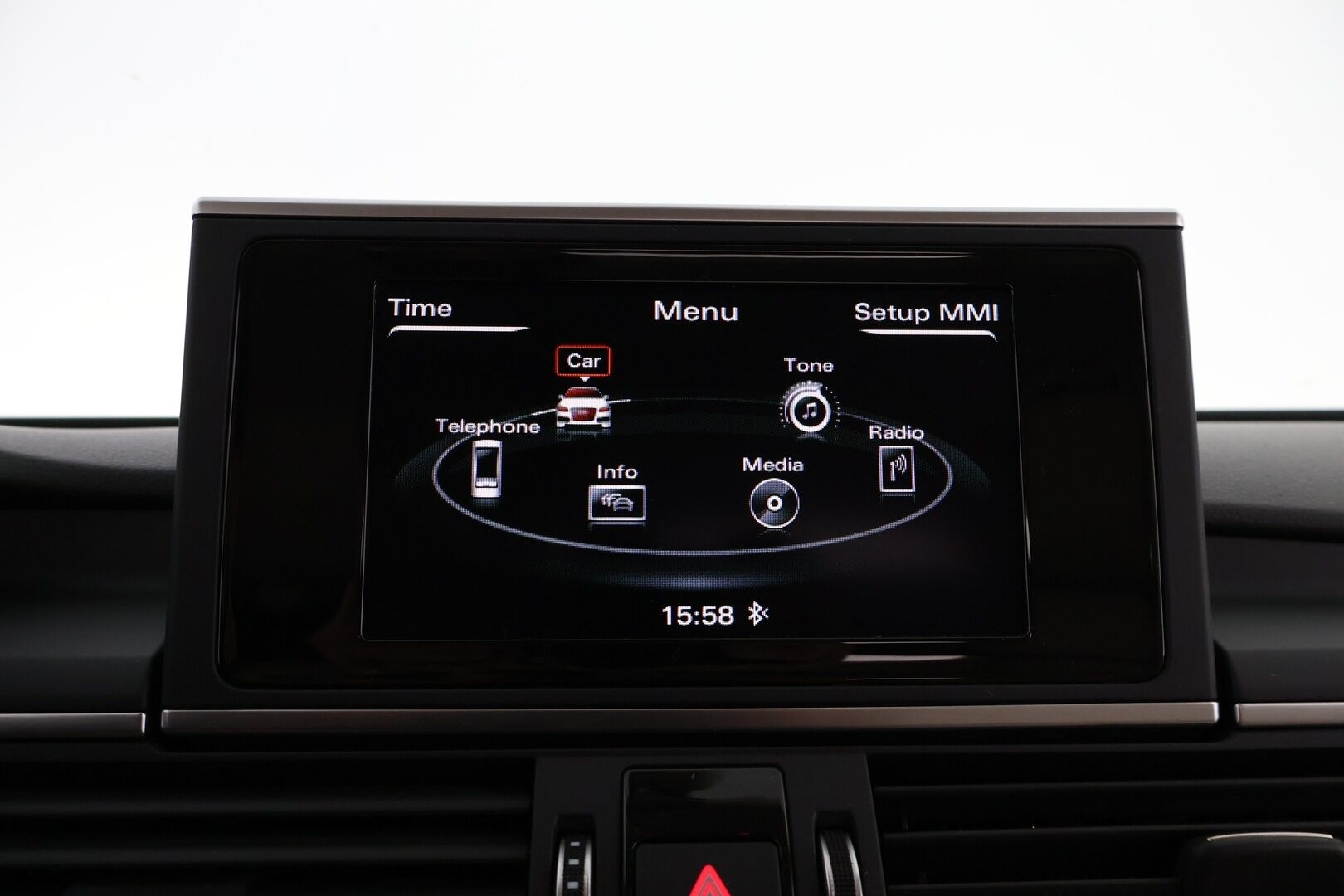 Audi A6 2015 Avant Business Sport 2,0 TDI 140 kW ultra S tronic - Suomiauto | Vetokoukku | Vaaleat Sporttinahat Muisteilla | Lohko&Sisäpistoke | Xenon | Vakkari | Huippusiisti!