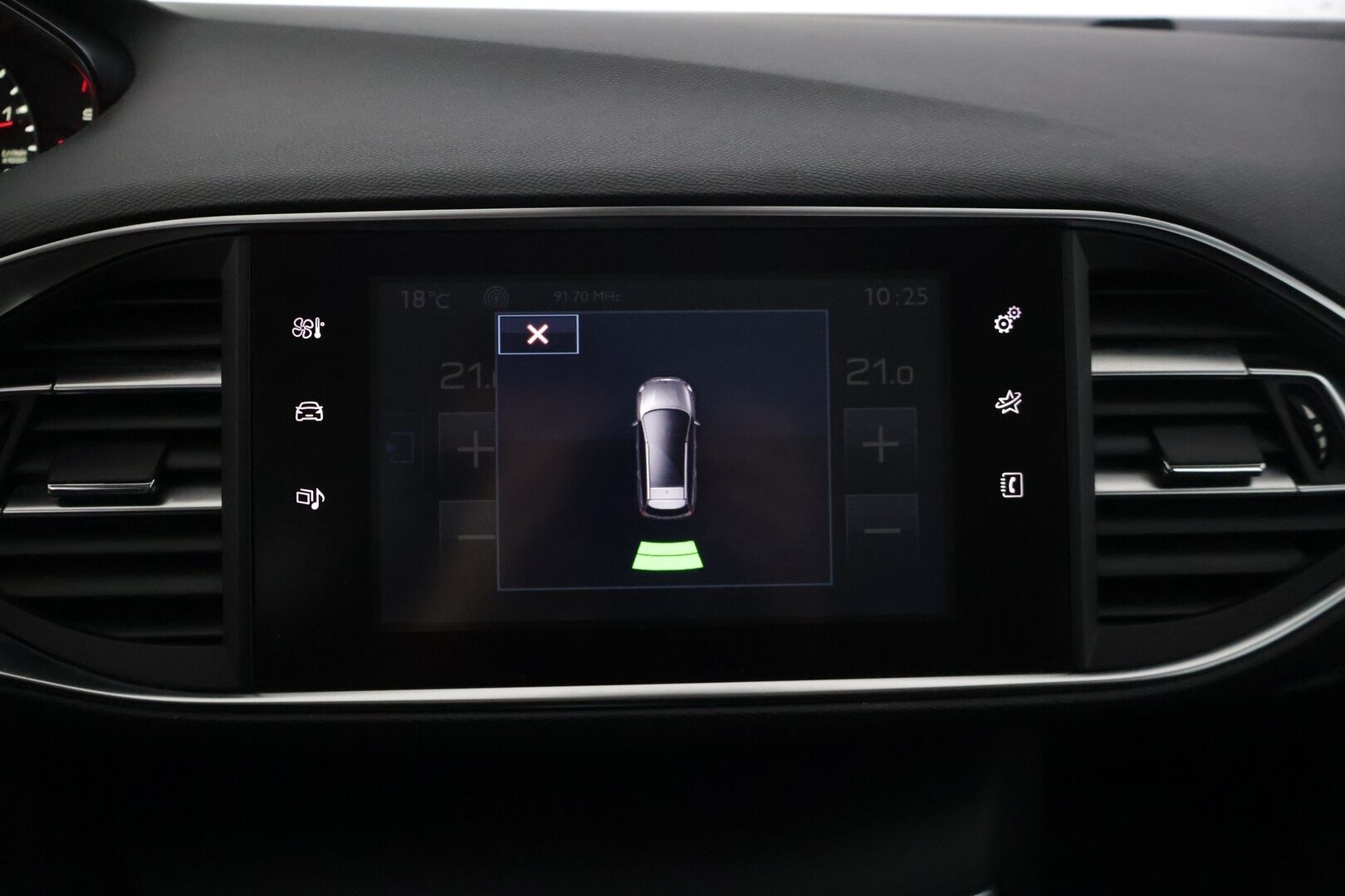 Peugeot 308 2016 SW Active BlueHDi 120 * Suomiauto / Vetokoukku / Lohkolämmitin / Vakkari / Tutkat / Bluetooth / 2x renkaat * - Siistikuntoinen, taloudellinen auto maltillisilla kilometreillä! / Viimeisin huolto tehty 145tkm kohdalla