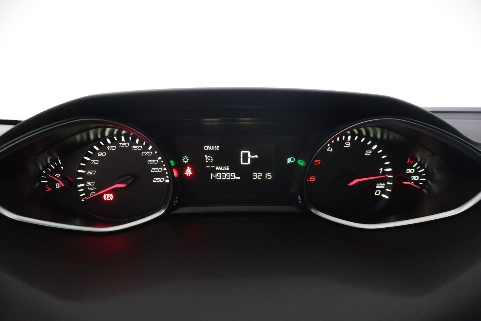 Peugeot 308 2016 SW Active BlueHDi 120 * Suomiauto / Vetokoukku / Lohkolämmitin / Vakkari / Tutkat / Bluetooth / 2x renkaat * - Siistikuntoinen, taloudellinen auto maltillisilla kilometreillä! / Viimeisin huolto tehty 145tkm kohdalla